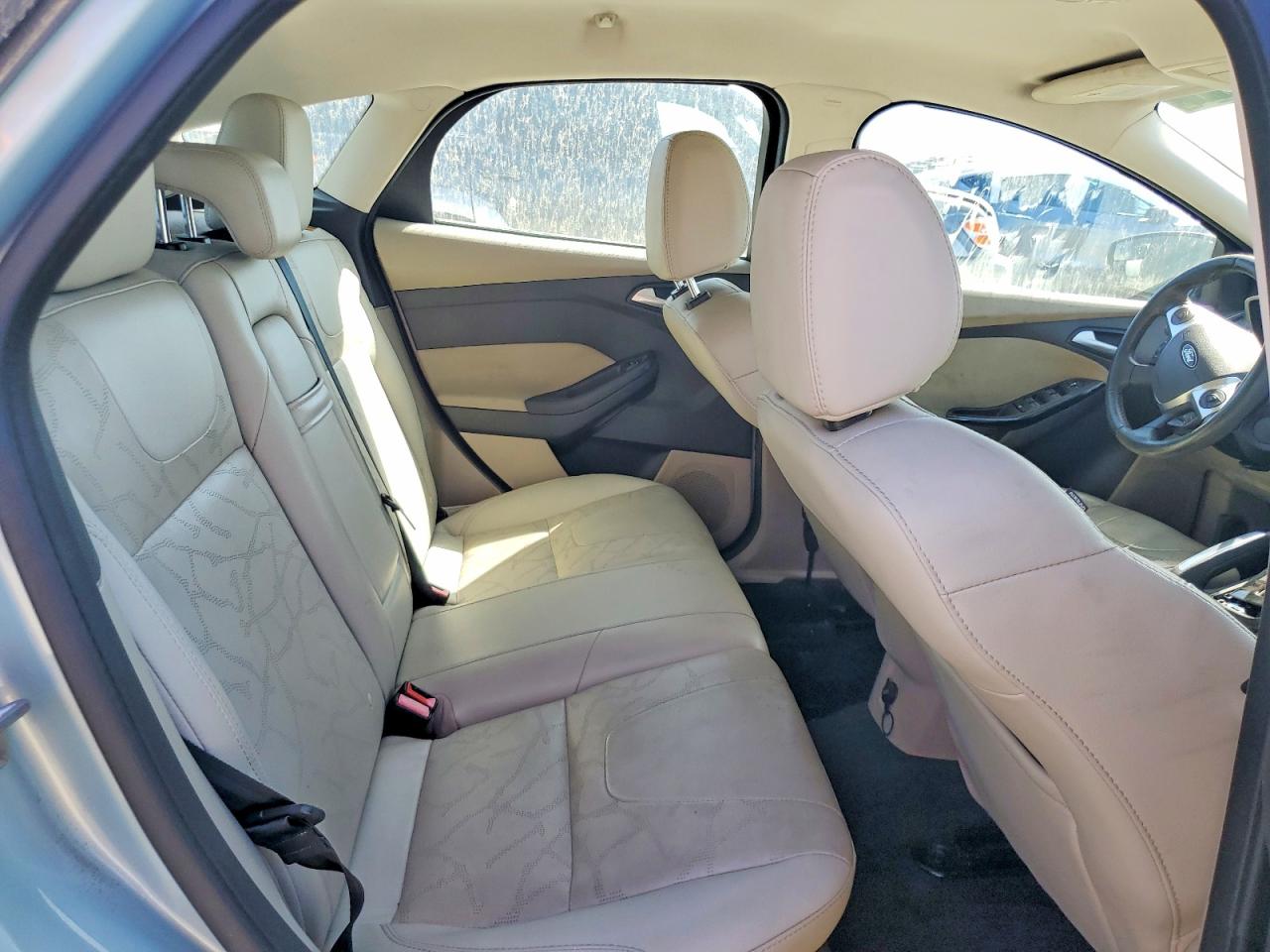 2013 Ford Focus Bev Turquoise vin: 1FADP3R46DL313973