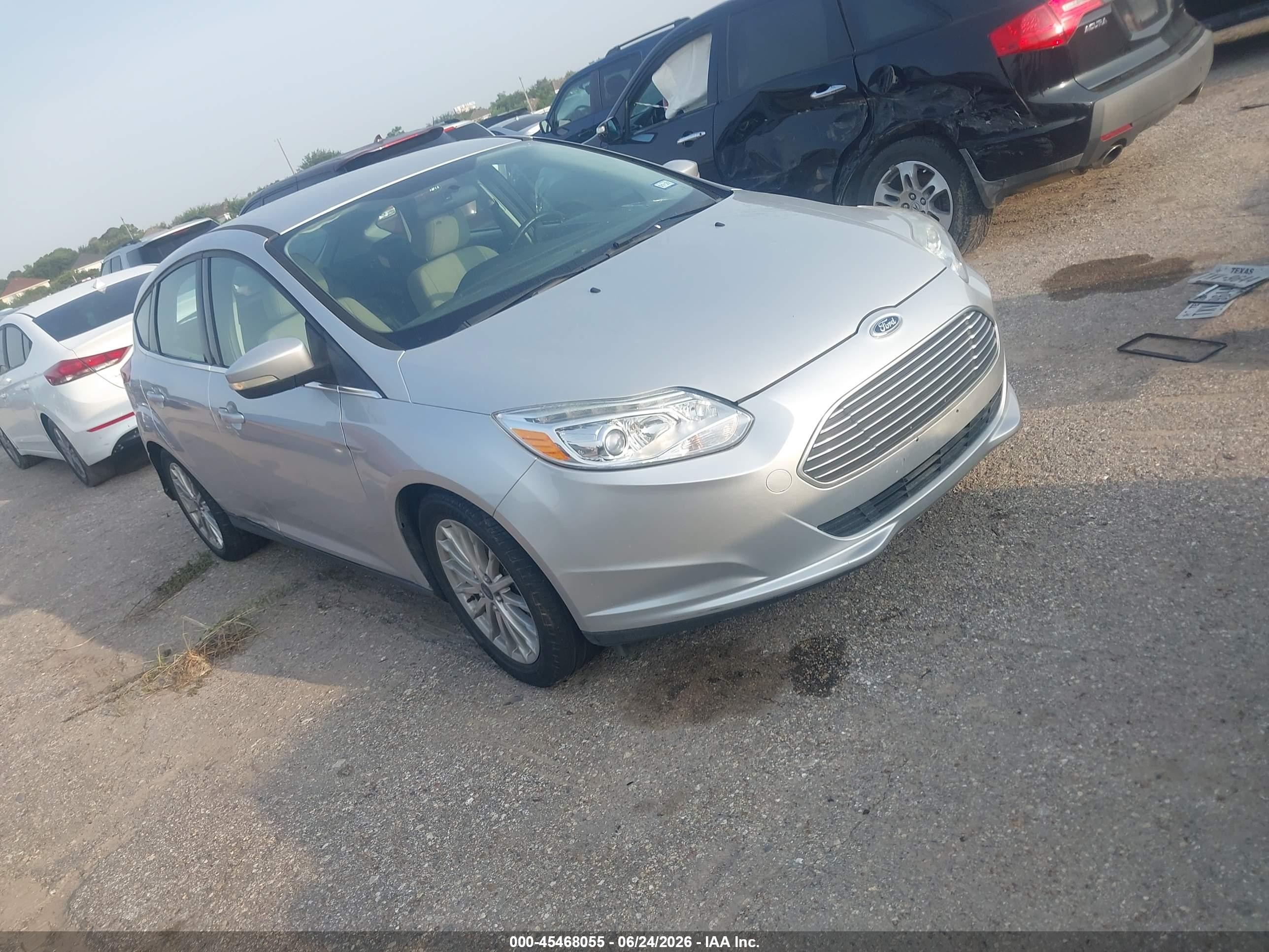 2013 Ford Focus Electric   Silver vin: 1FADP3R46DL335665