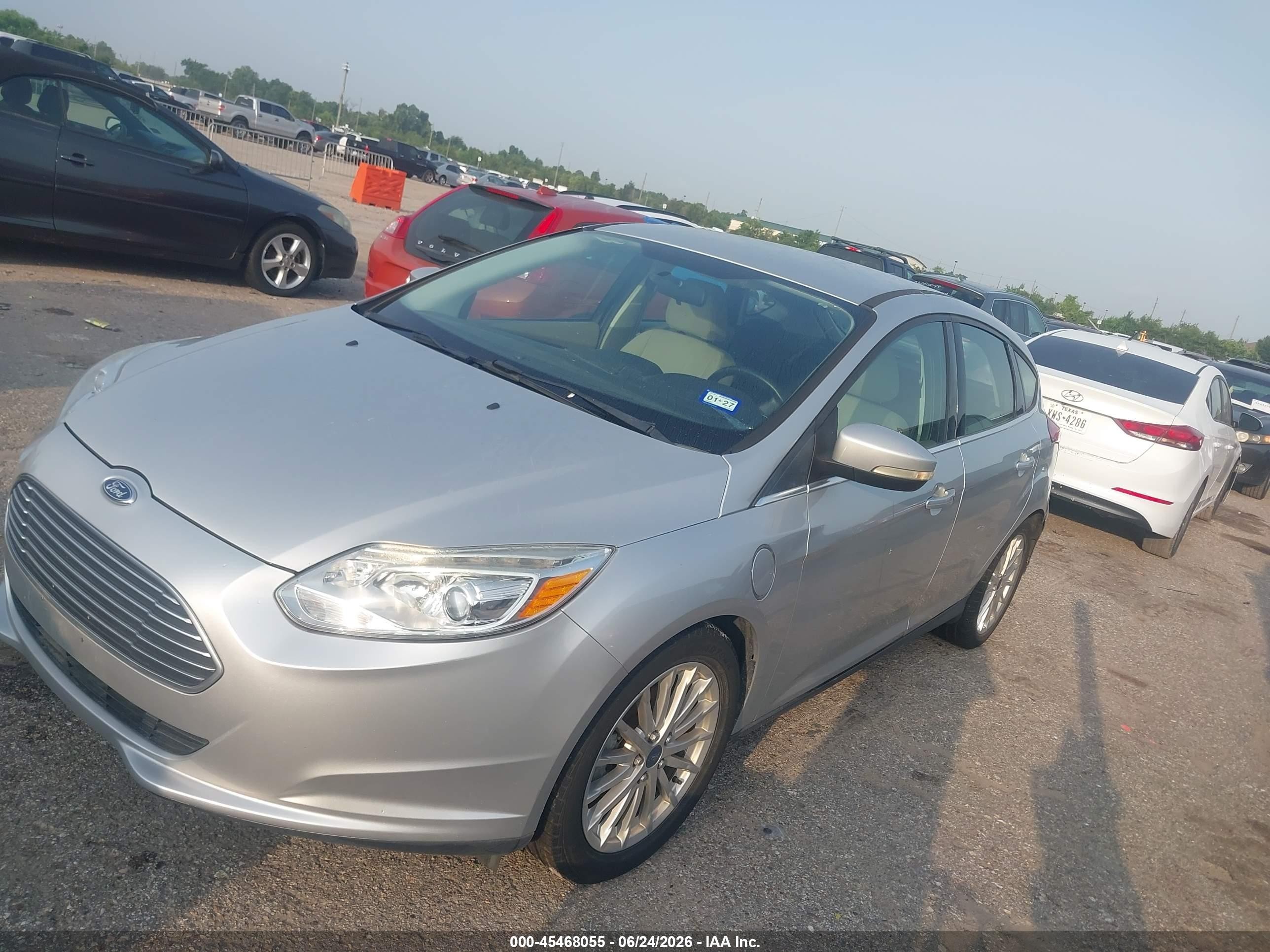 2013 Ford Focus Electric   Silver vin: 1FADP3R46DL335665