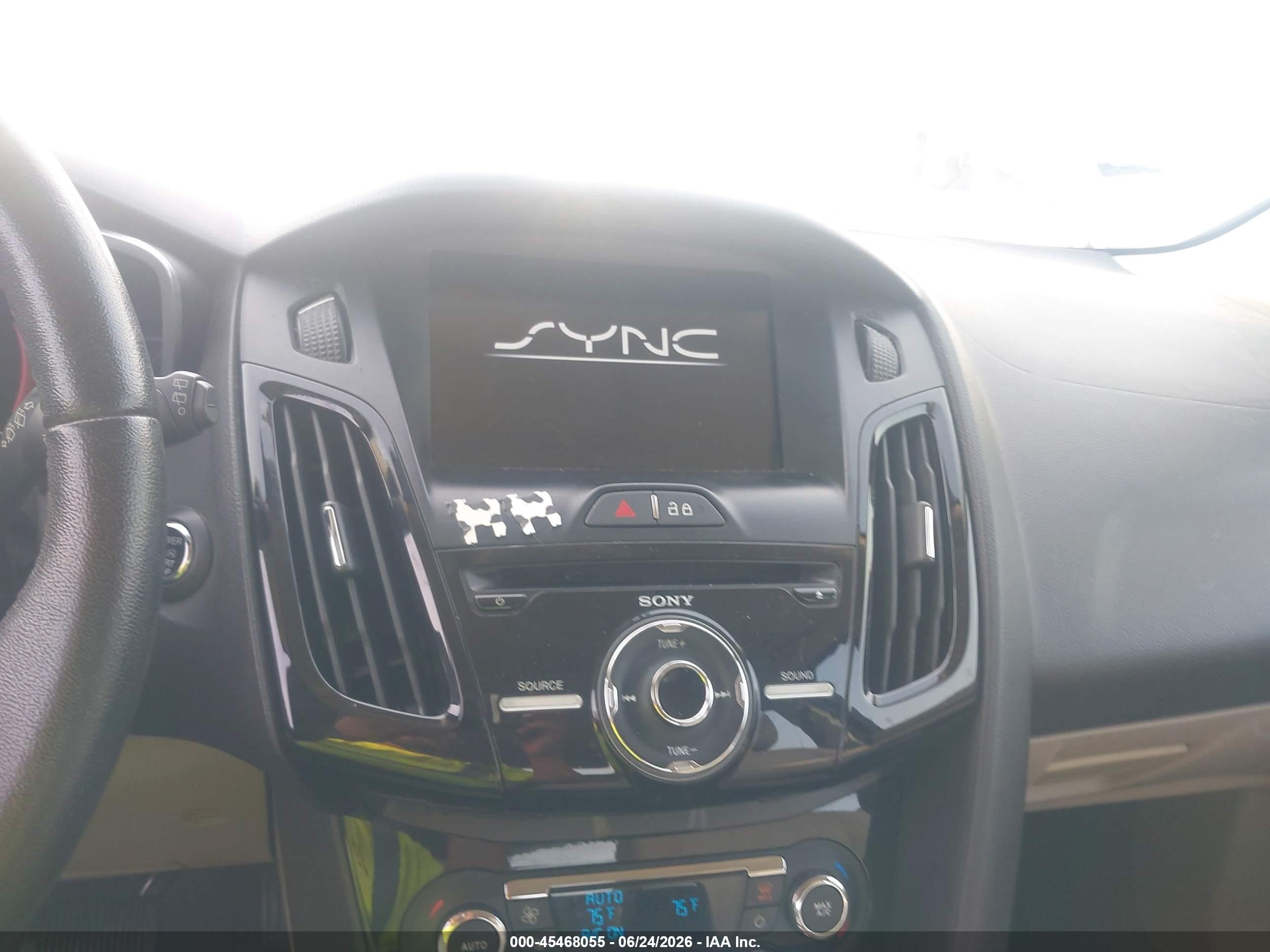2013 Ford Focus Electric   Silver vin: 1FADP3R46DL335665