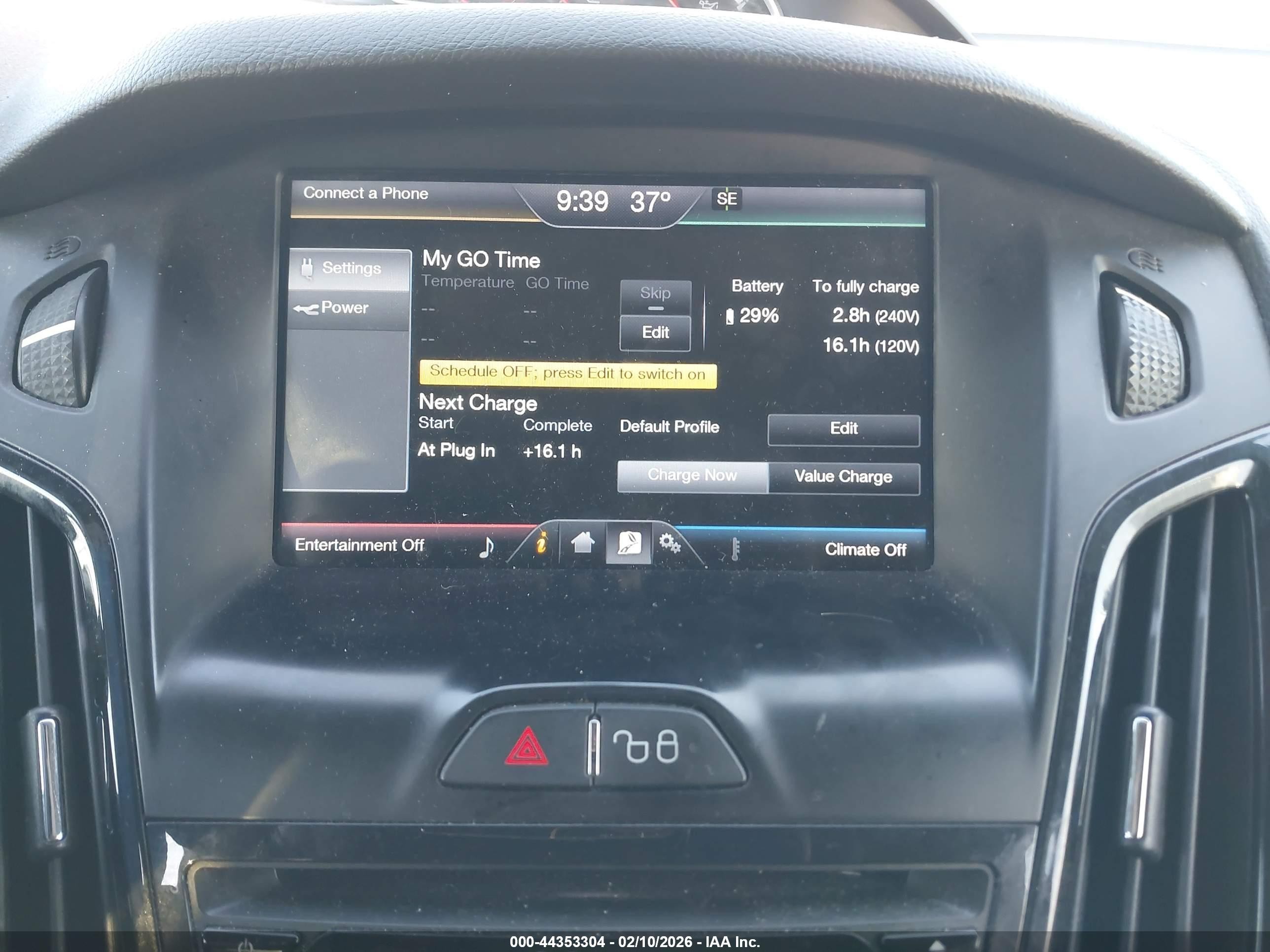 2013 Ford Focus Electric   Silver vin: 1FADP3R47DL202011