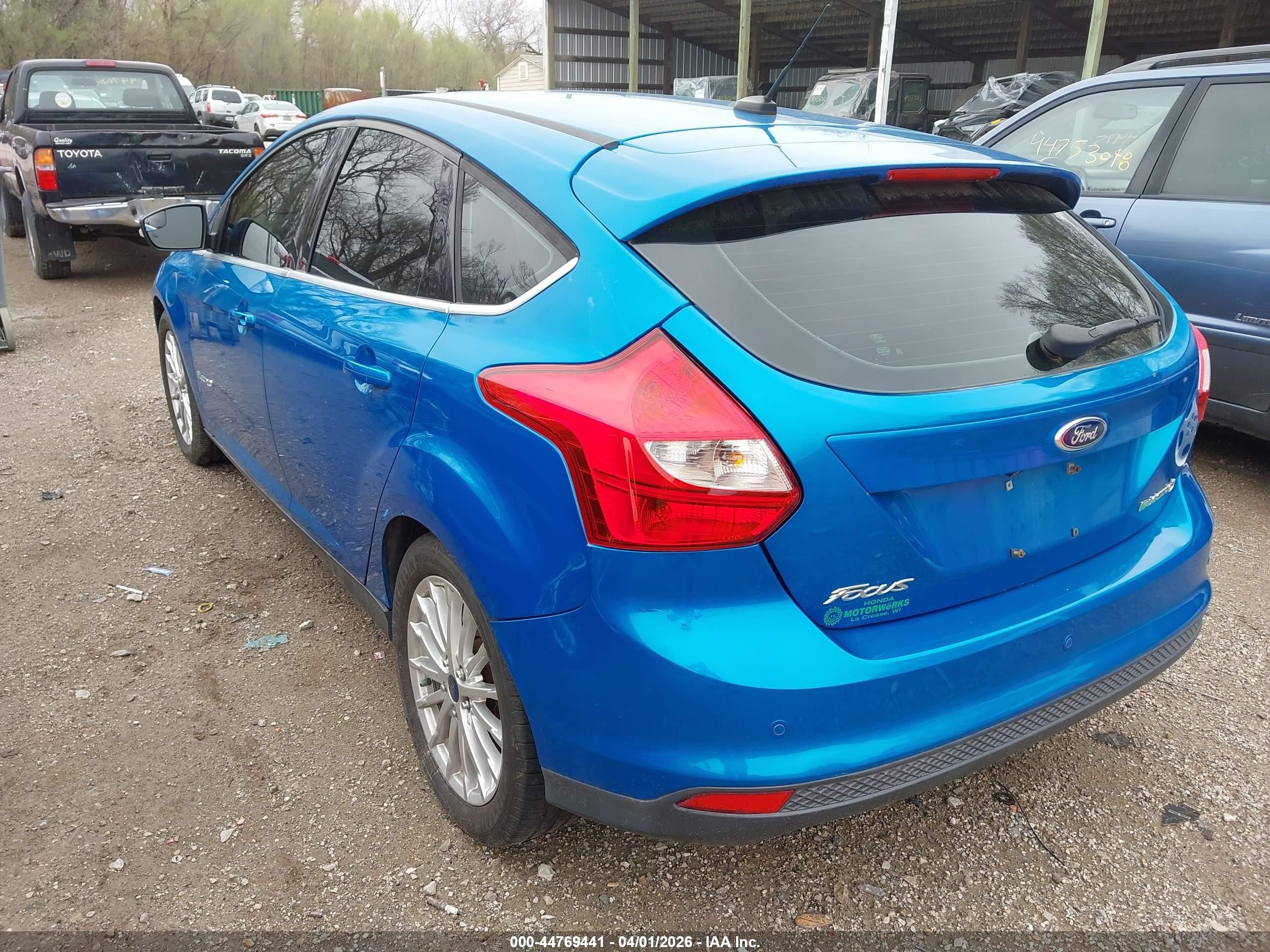 2013 Ford Focus Electric   Blue vin: 1FADP3R48DL360776