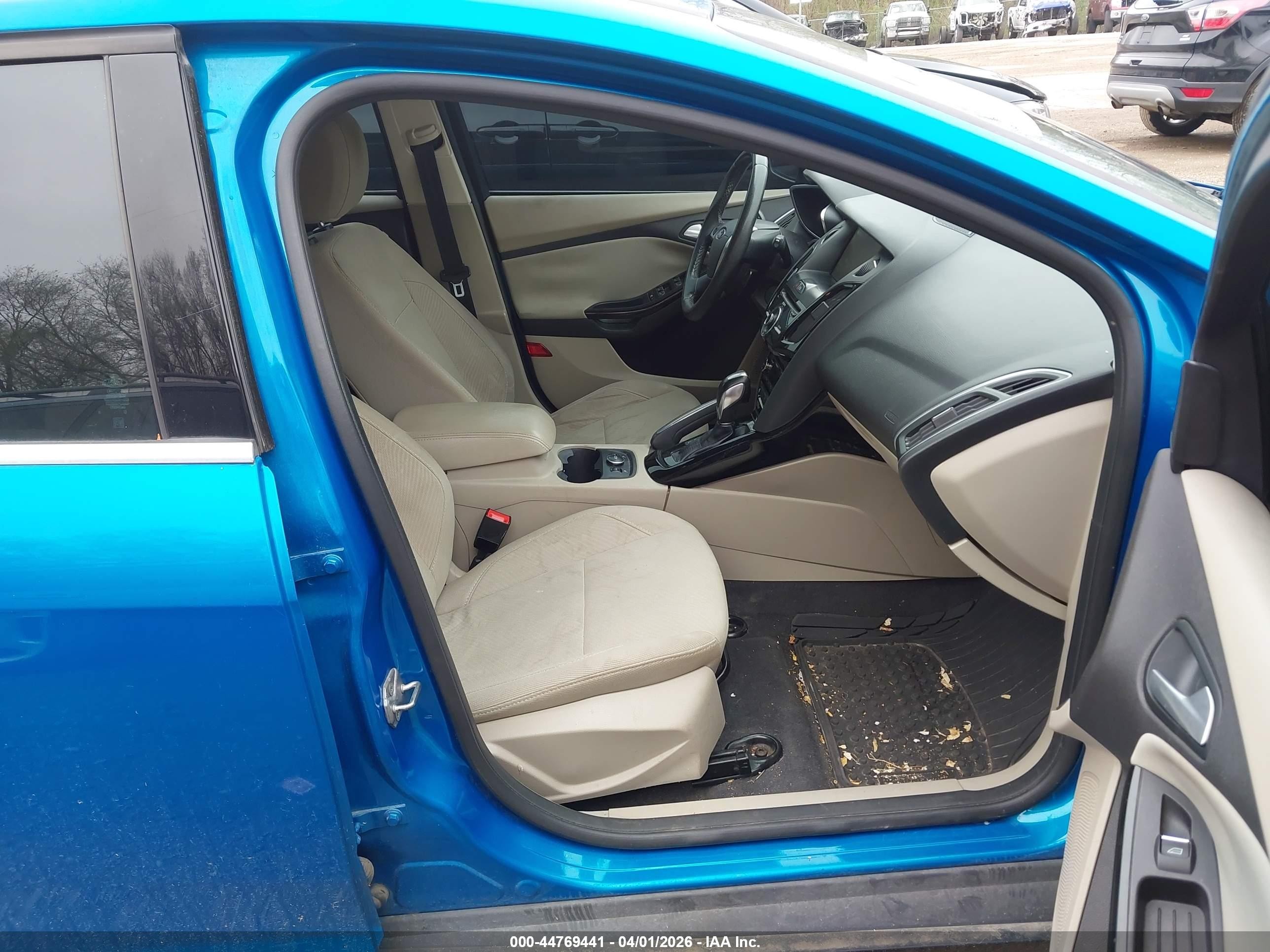 2013 Ford Focus Electric   Blue vin: 1FADP3R48DL360776