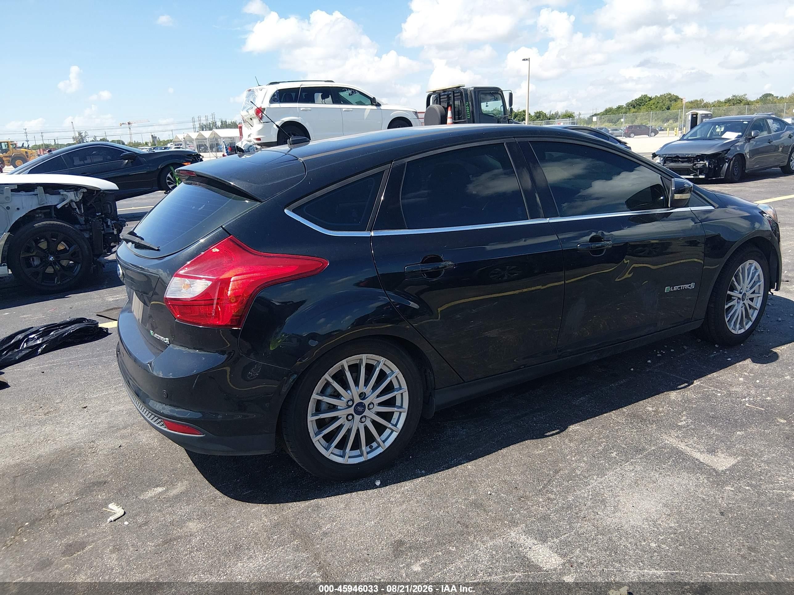 2013 Ford Focus Electric Black vin: 1FADP3R48DL305017