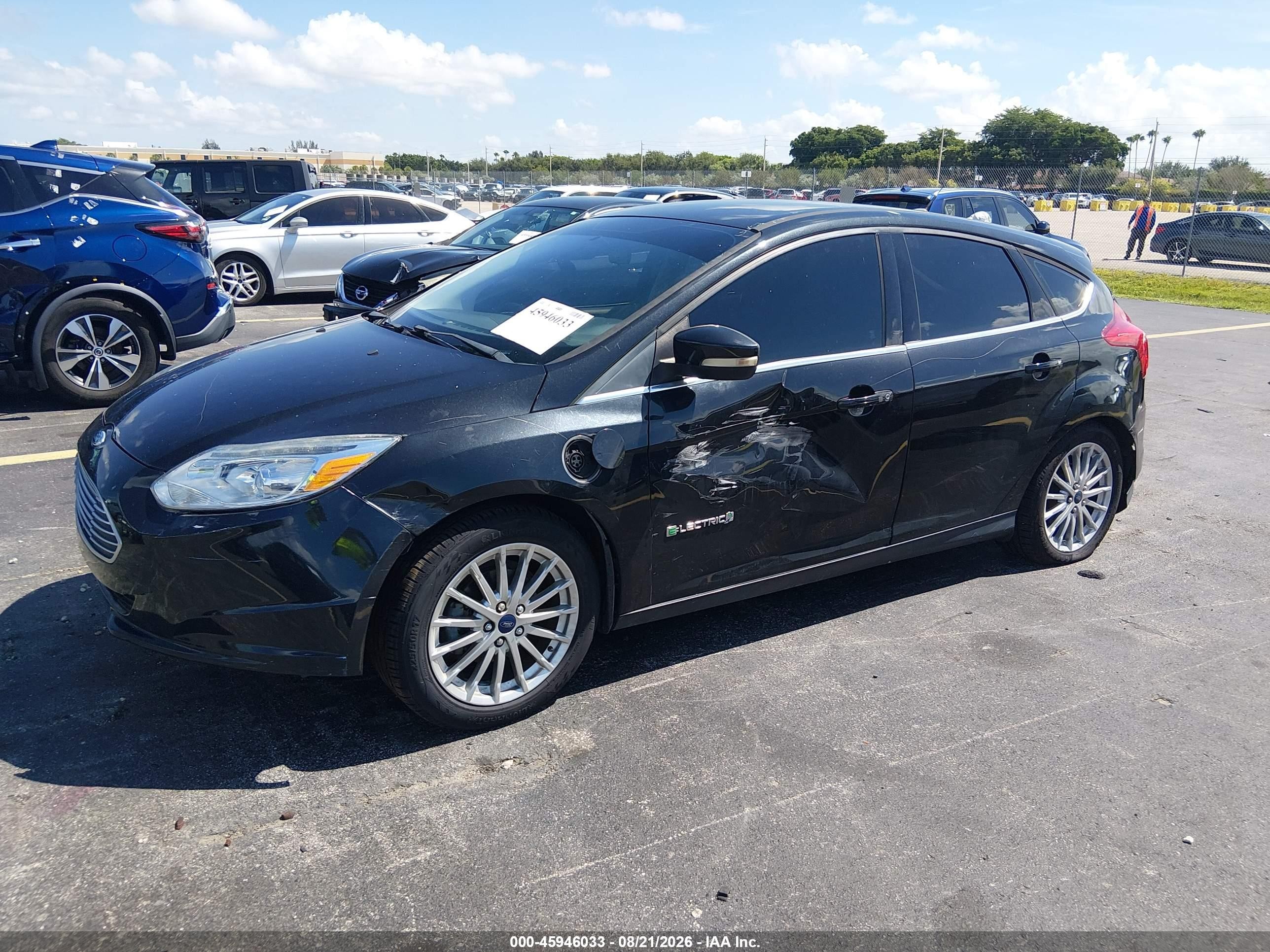 2013 Ford Focus Electric Black vin: 1FADP3R48DL305017