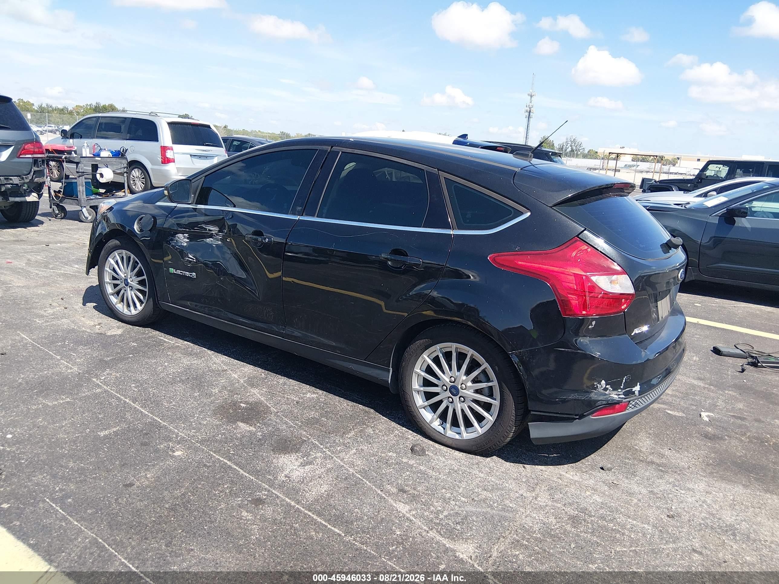 2013 Ford Focus Electric Black vin: 1FADP3R48DL305017