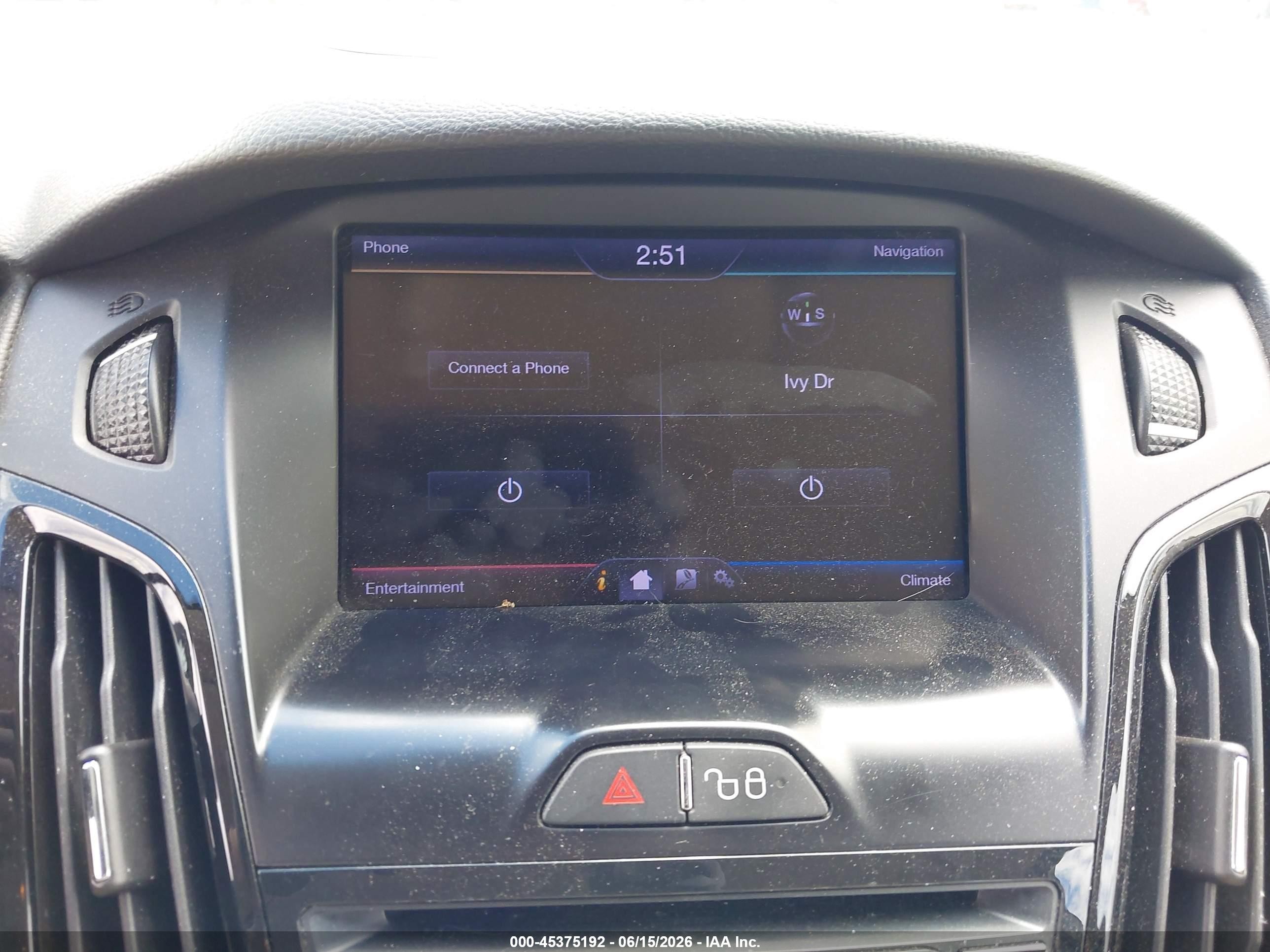 2013 Ford Focus Electric   Silver vin: 1FADP3R4XDL146727