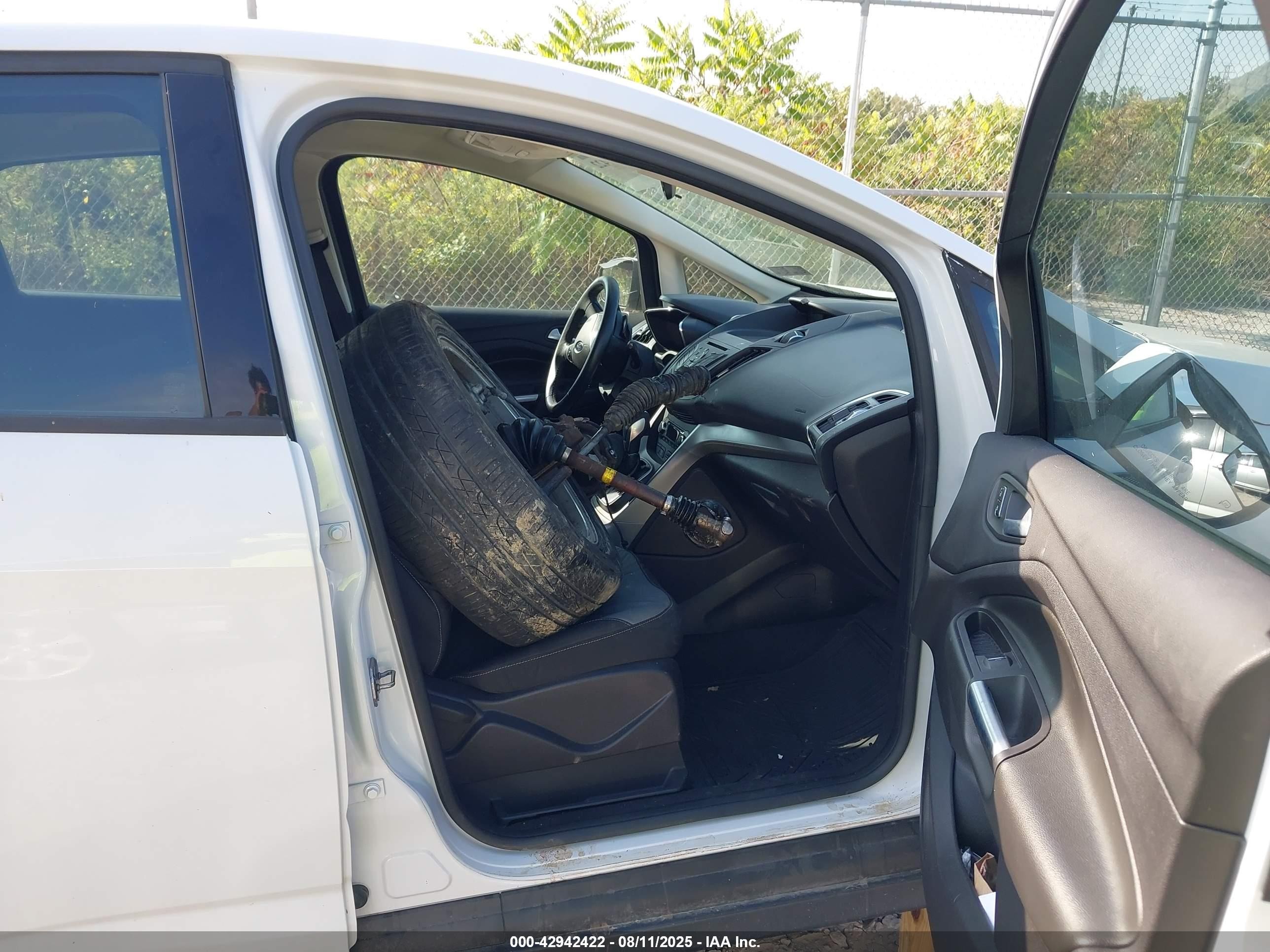 2013 Ford C-max Hybrid Se White vin: 1FADP5AU0DL527753