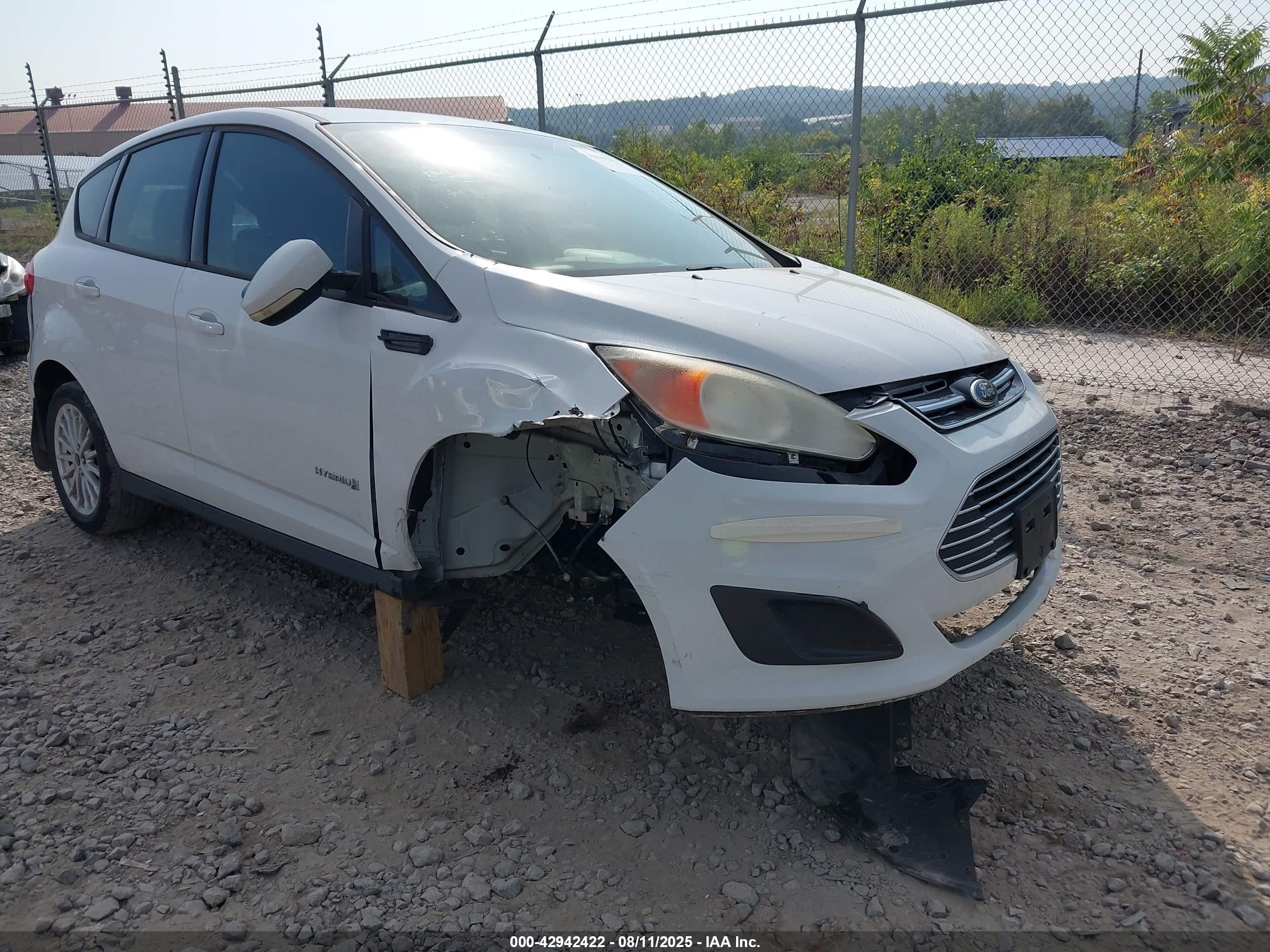 2013 Ford C-max Hybrid Se White vin: 1FADP5AU0DL527753