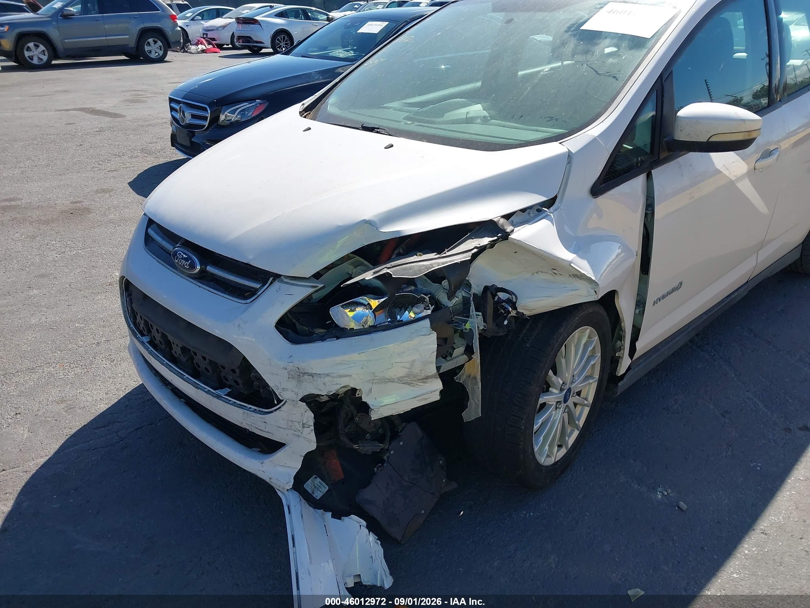 2013 Ford C-max Se White vin: 1FADP5AU0DL528143