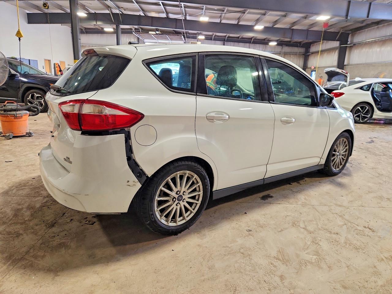 2013 Ford C-max Se White vin: 1FADP5AU0DL536162