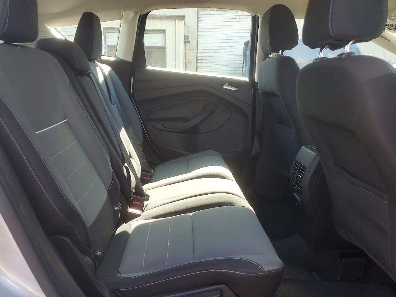 2014 Ford C-max Se Серебряный vin: 1FADP5AU0EL519220