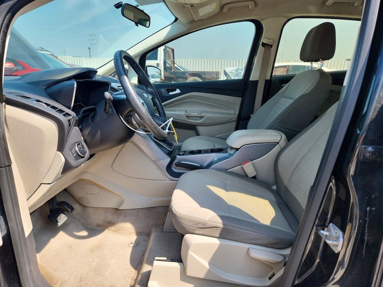 2015 Ford C-max Se Черный vin: 1FADP5AU0FL119630