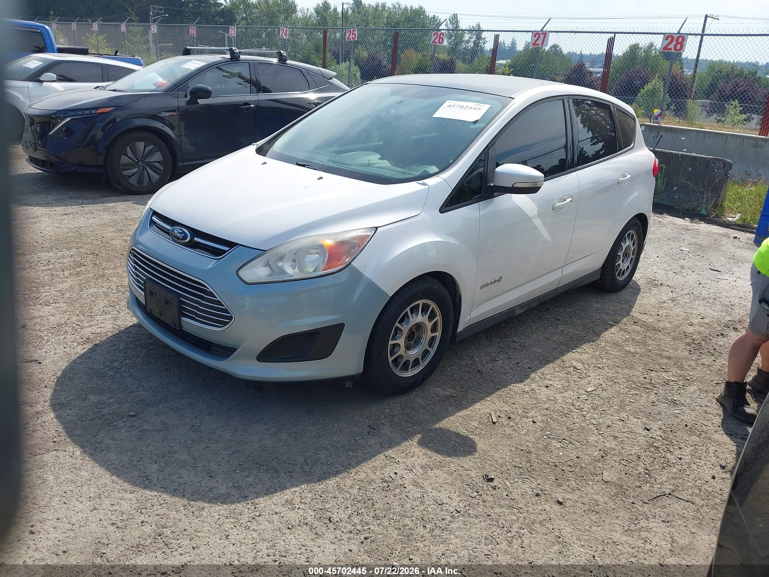 2013 Ford C-max Hybrid Se Белый vin: 1FADP5AU1DL502263
