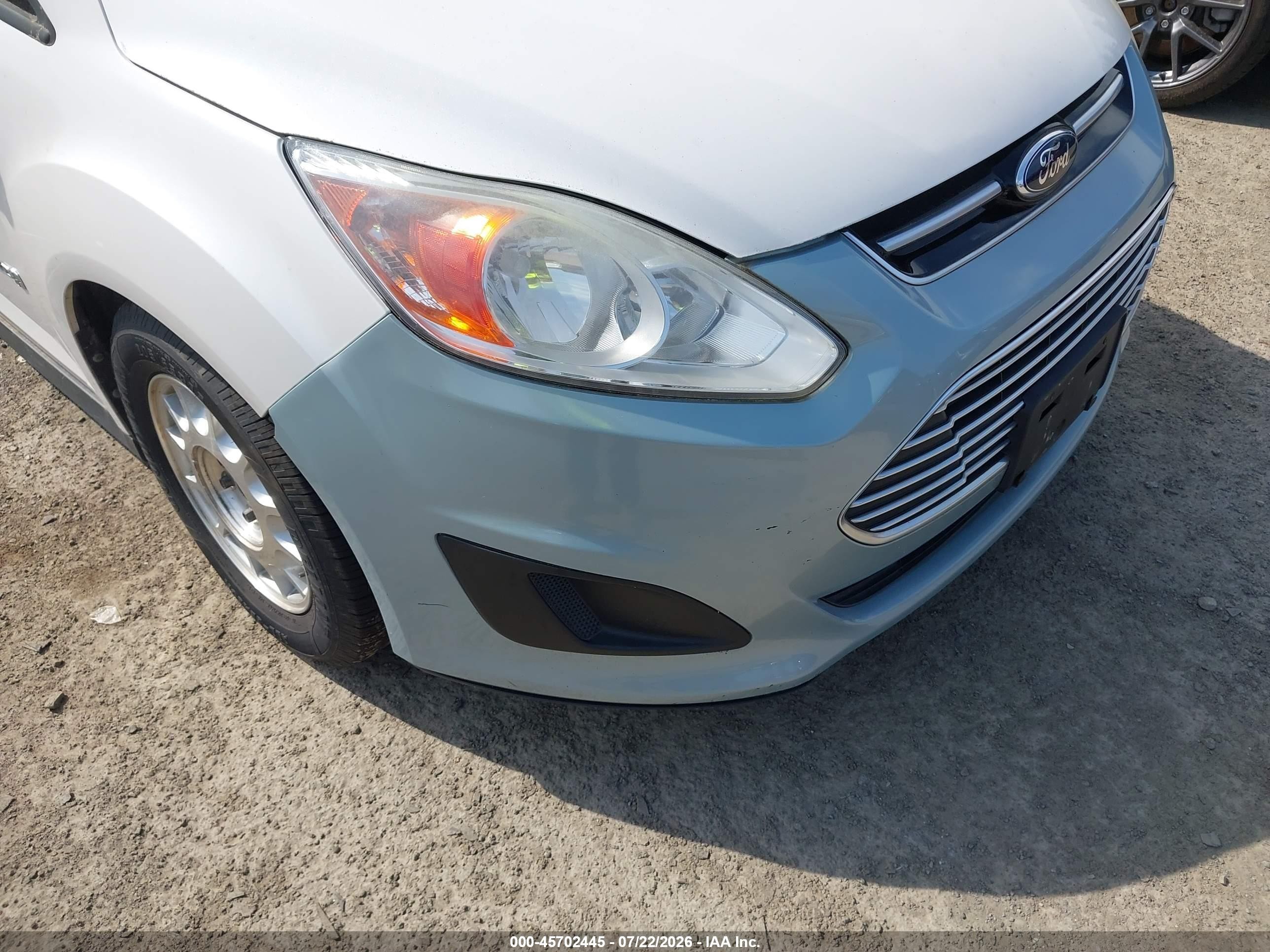 2013 Ford C-max Hybrid Se Белый vin: 1FADP5AU1DL502263