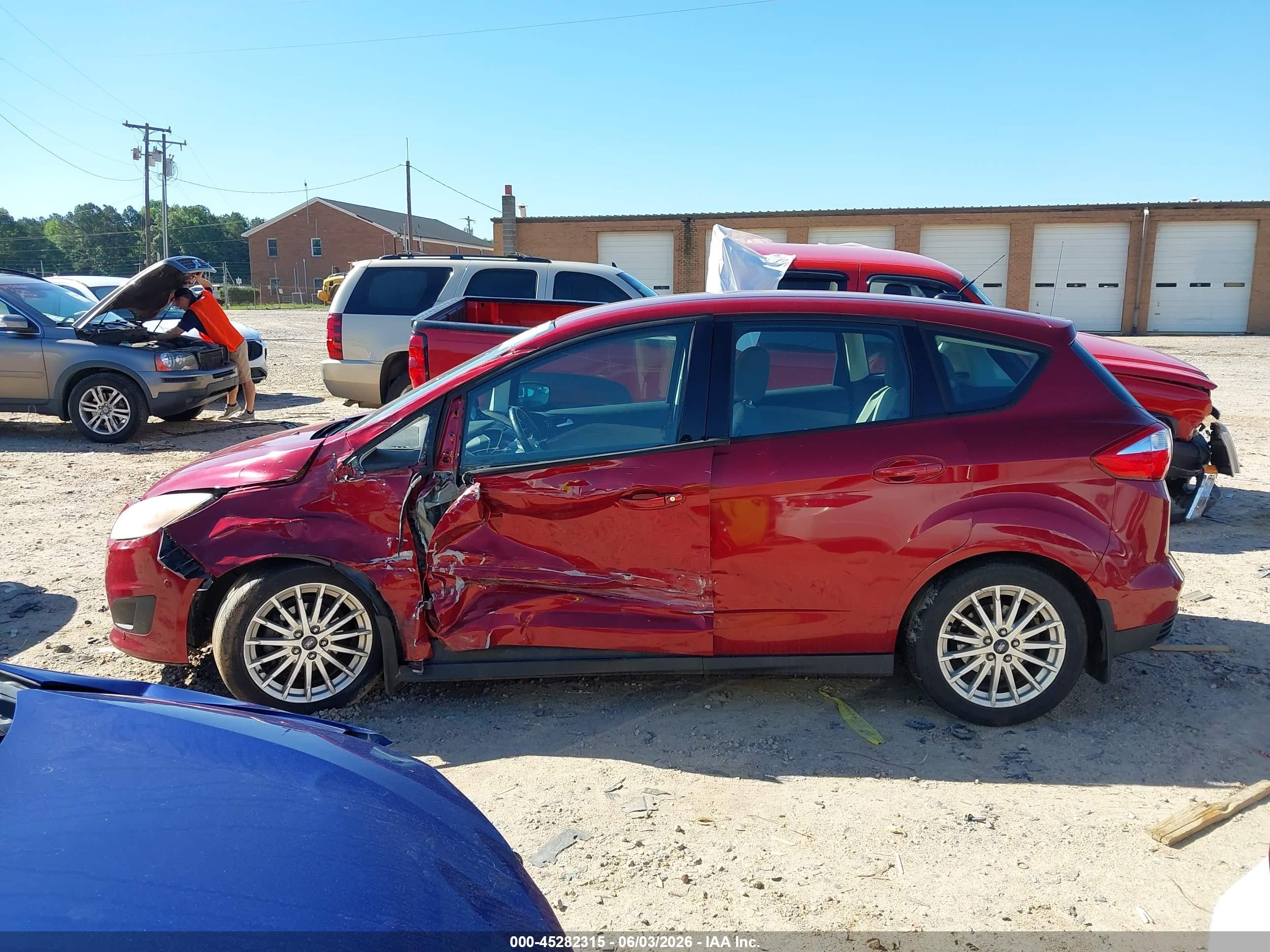 2013 Ford C-max Hybrid Se Burgundy vin: 1FADP5AU1DL531553