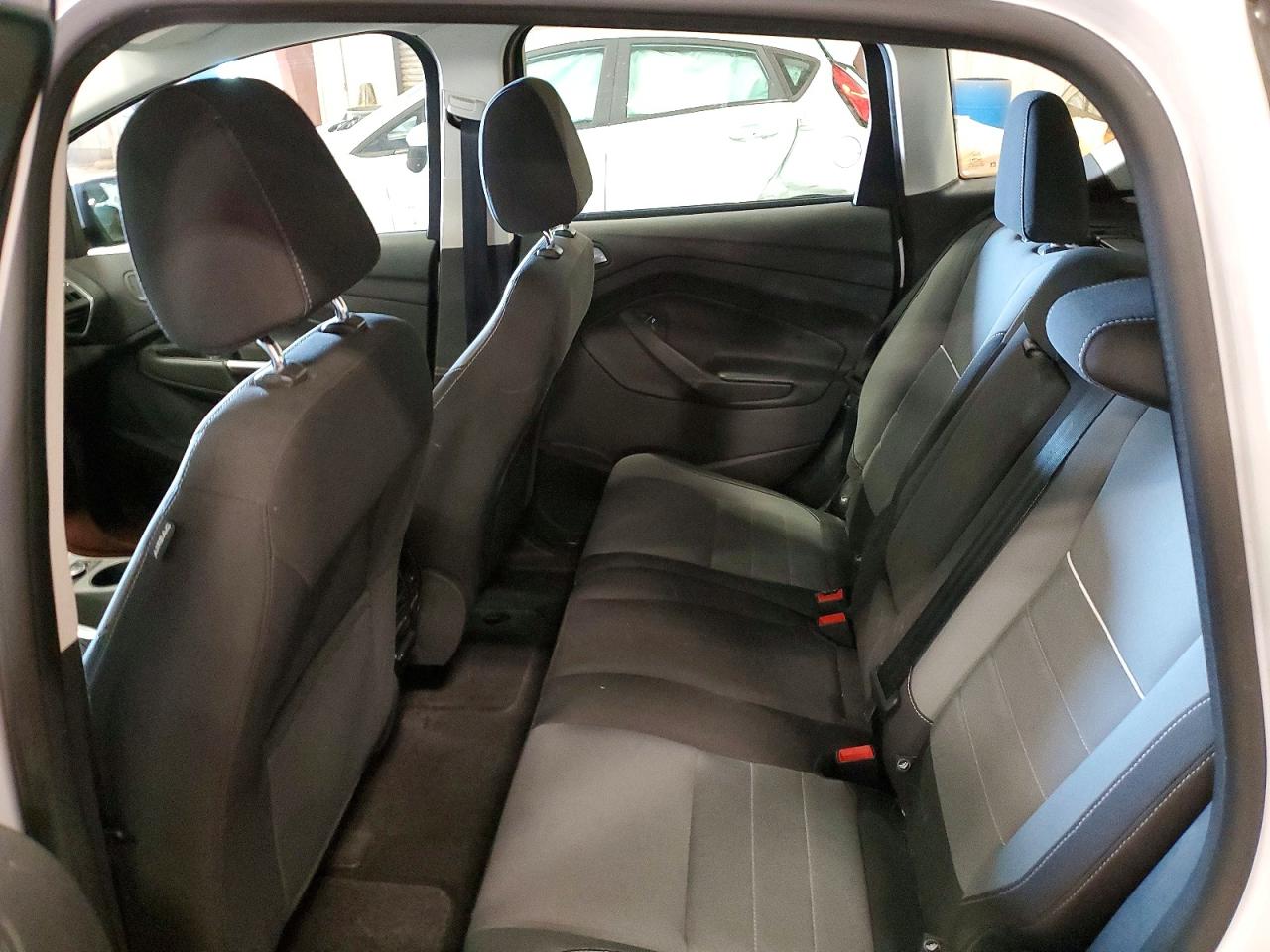 2013 Ford C-max Se Белый vin: 1FADP5AU1DL533786