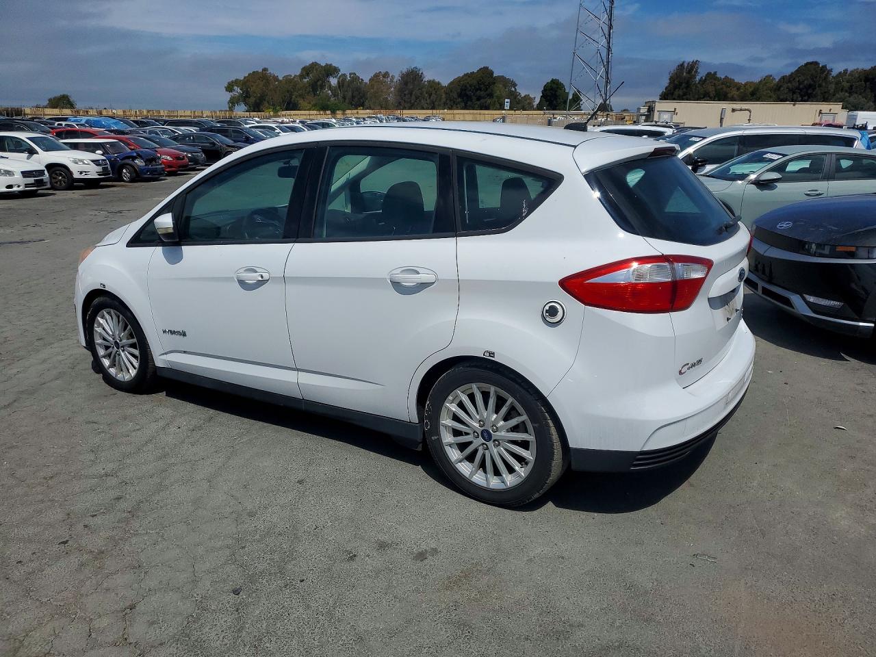 2015 Ford C-max Se White vin: 1FADP5AU1FL101167