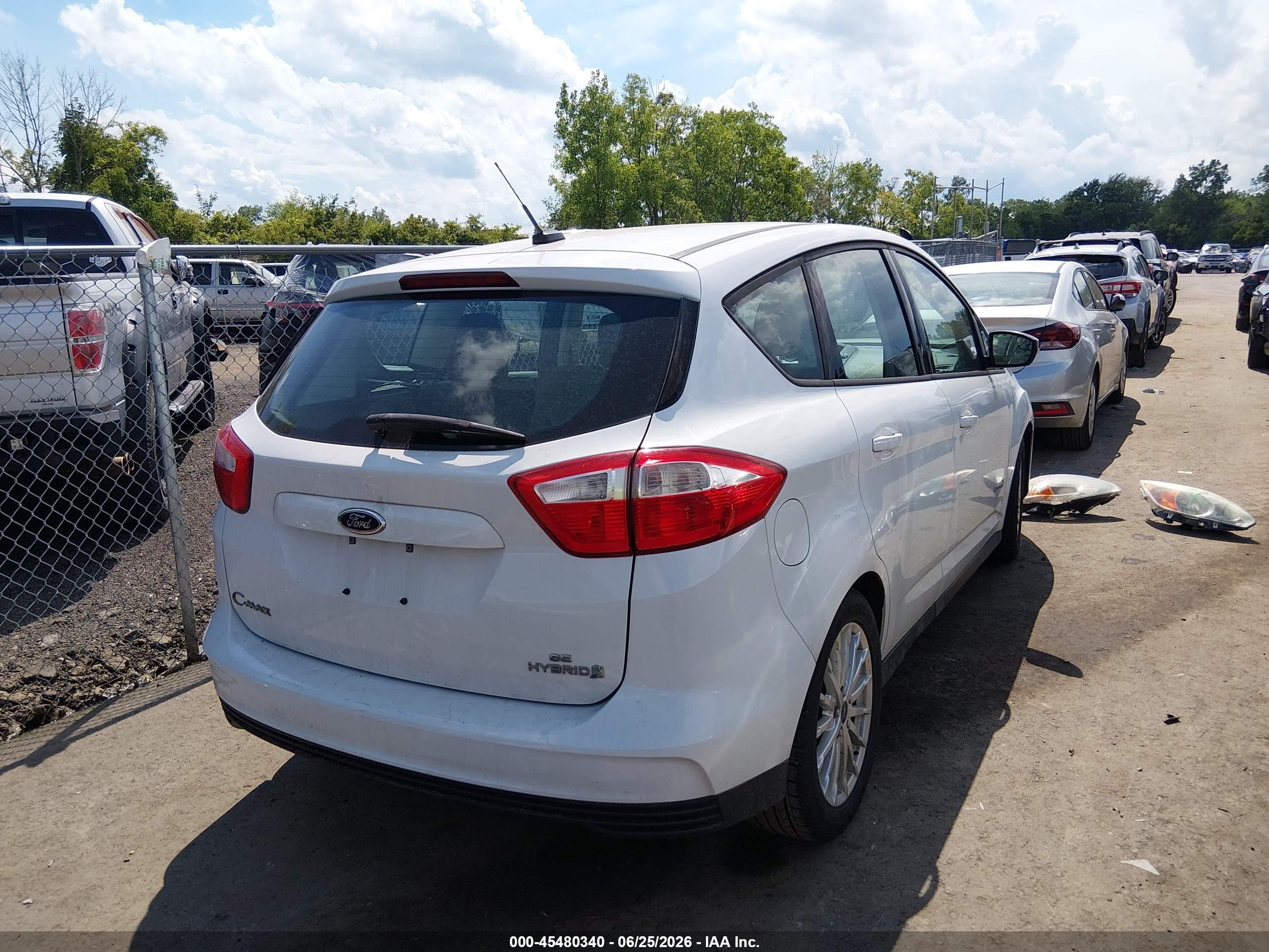 2015 Ford C-max Hybrid Se White vin: 1FADP5AU1FL117563