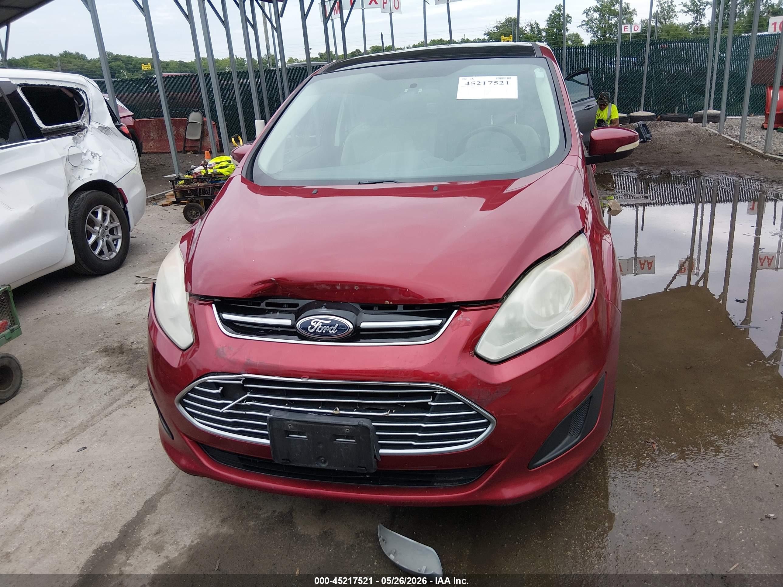 2013 Ford C-max Hybrid Se Red vin: 1FADP5AU2DL526801