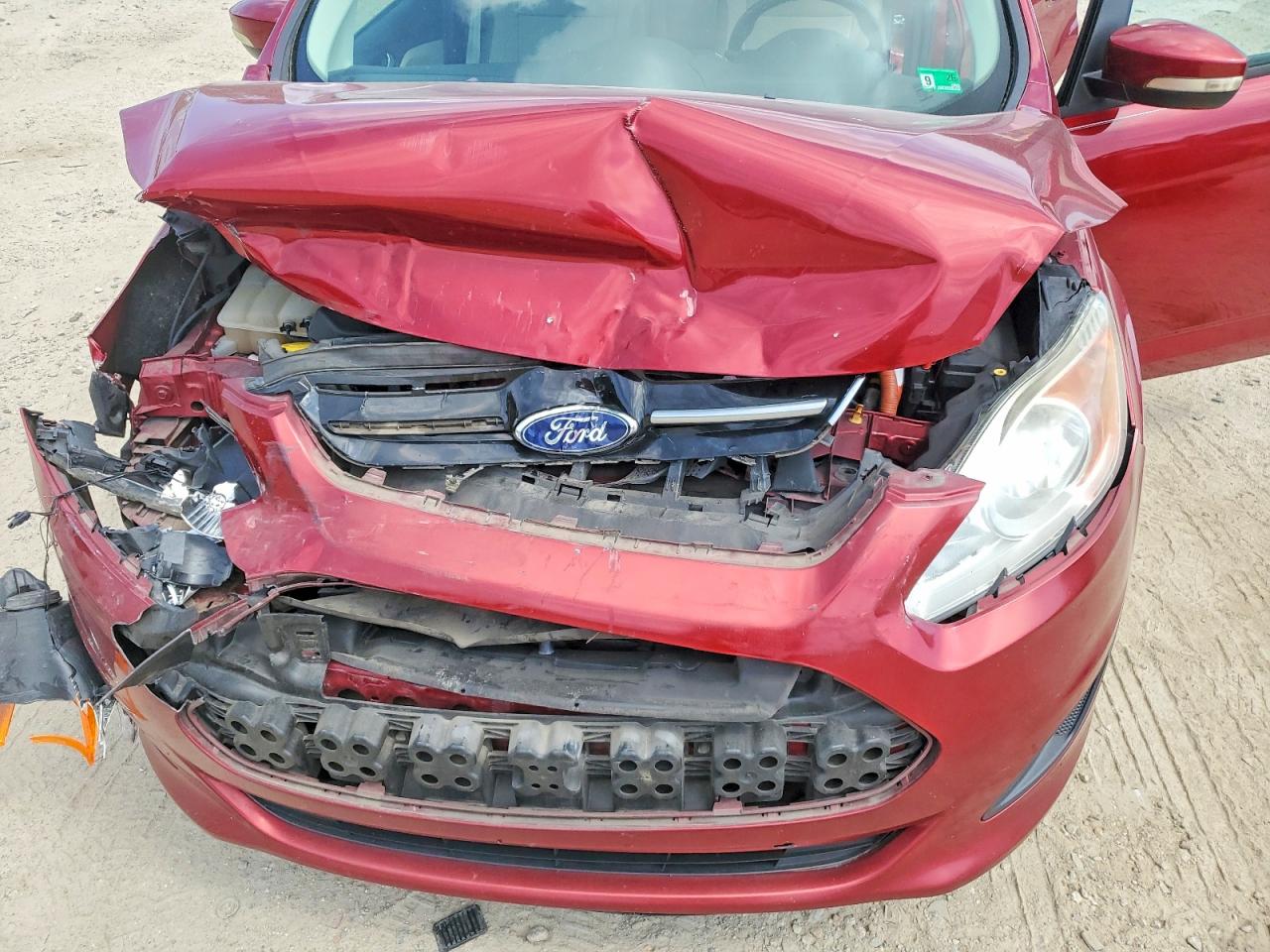 2015 Ford C-max Se Red vin: 1FADP5AU2FL100187