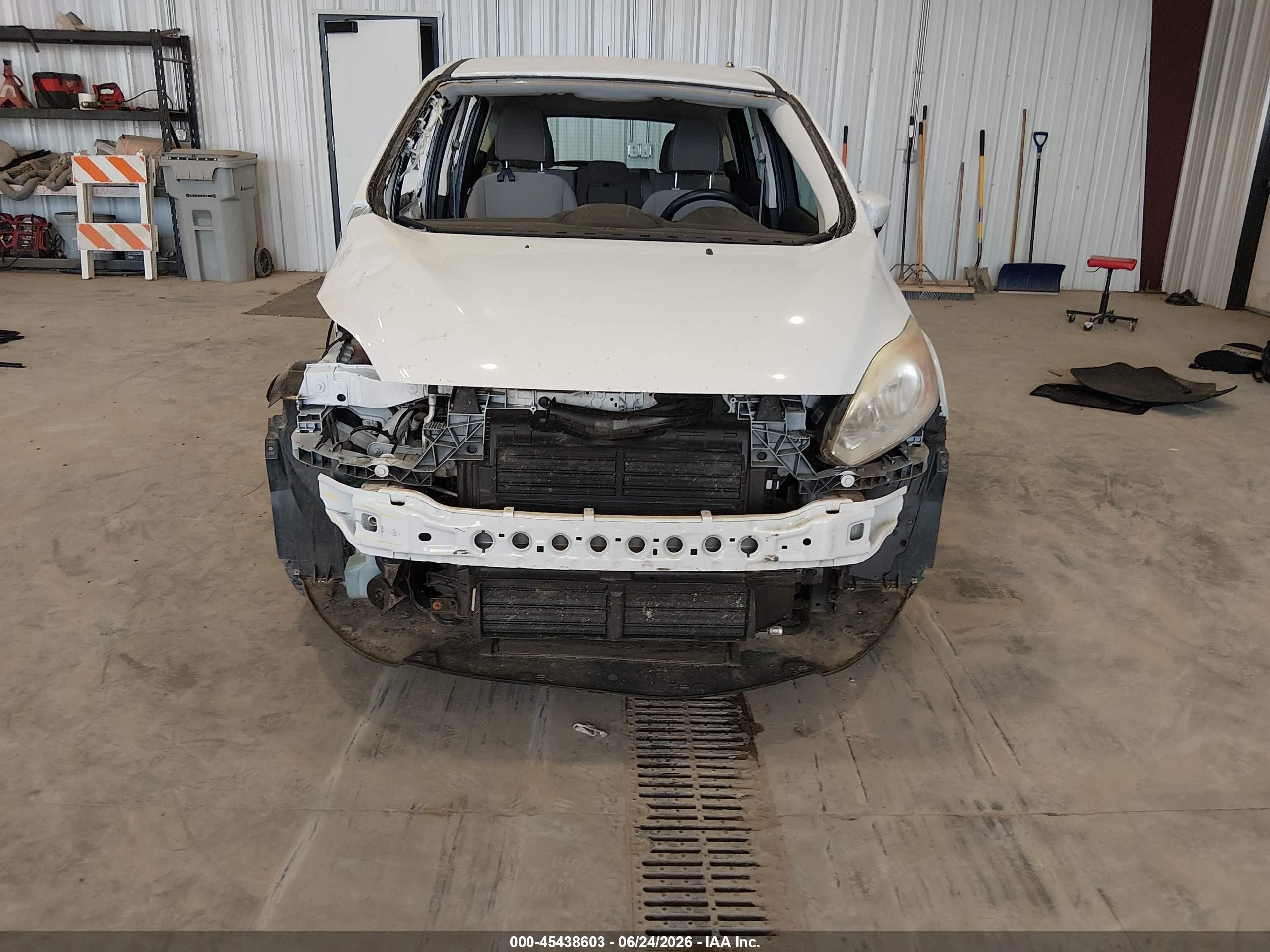 2015 Ford C-max Hybrid Se Белый vin: 1FADP5AU2FL105681