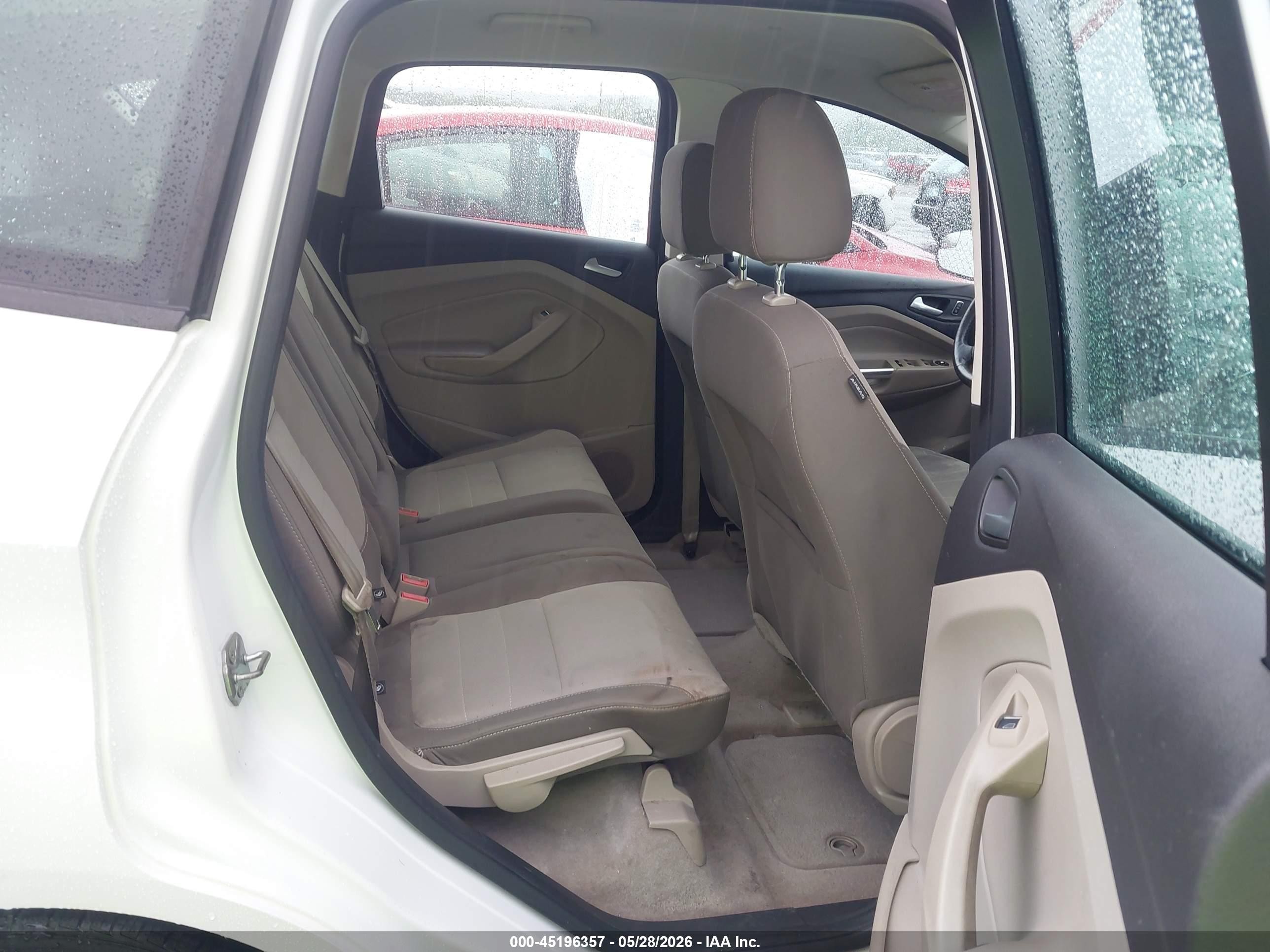 2015 Ford C-max Hybrid Se Белый vin: 1FADP5AU2FL107530