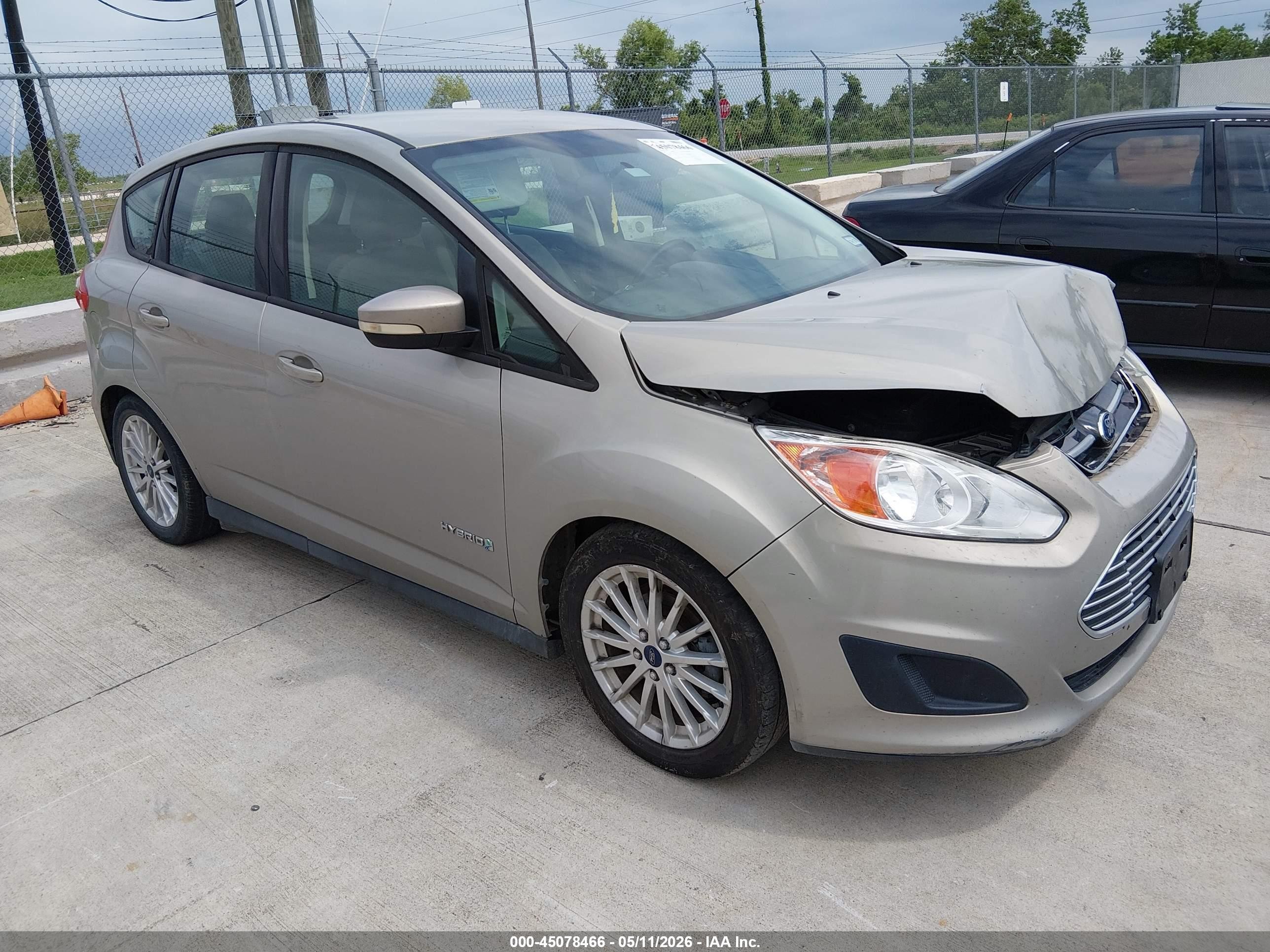 2015 Ford C-max Hybrid Se Beige vin: 1FADP5AU2FL117605
