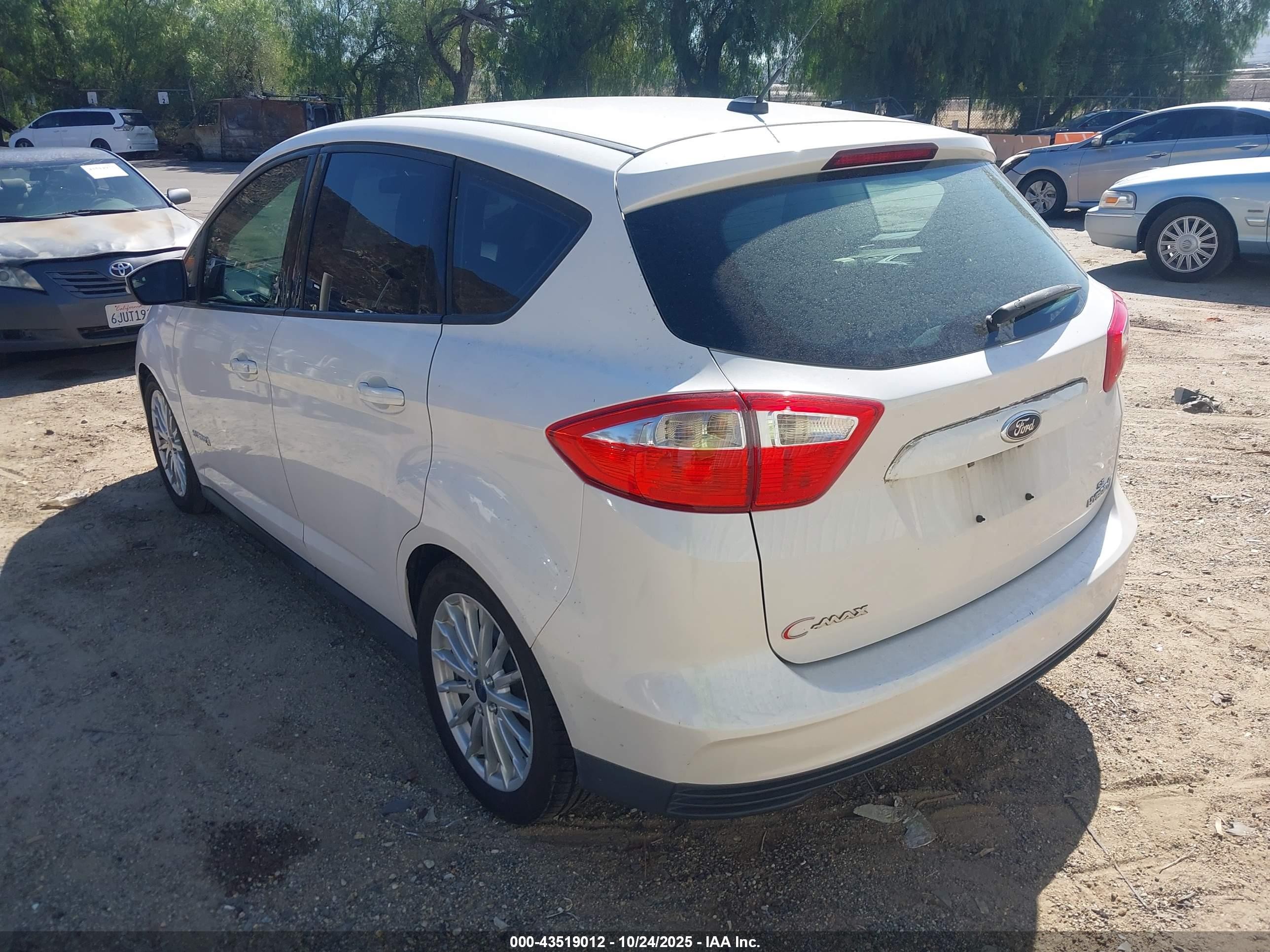 2013 Ford C-max Hybrid Se White vin: 1FADP5AU3DL502099