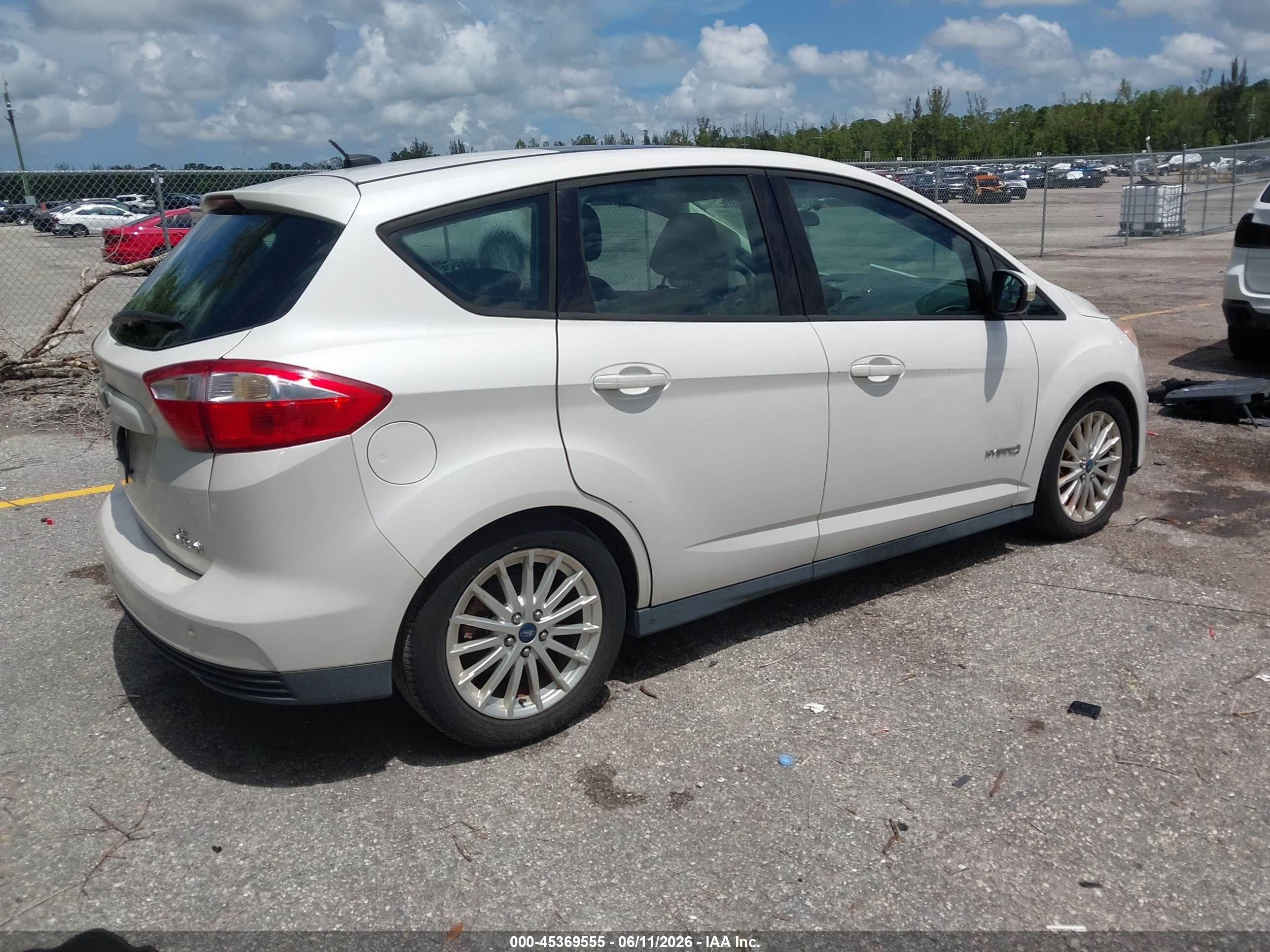 2013 Ford C-max Hybrid Se Белый vin: 1FADP5AU4DL517324