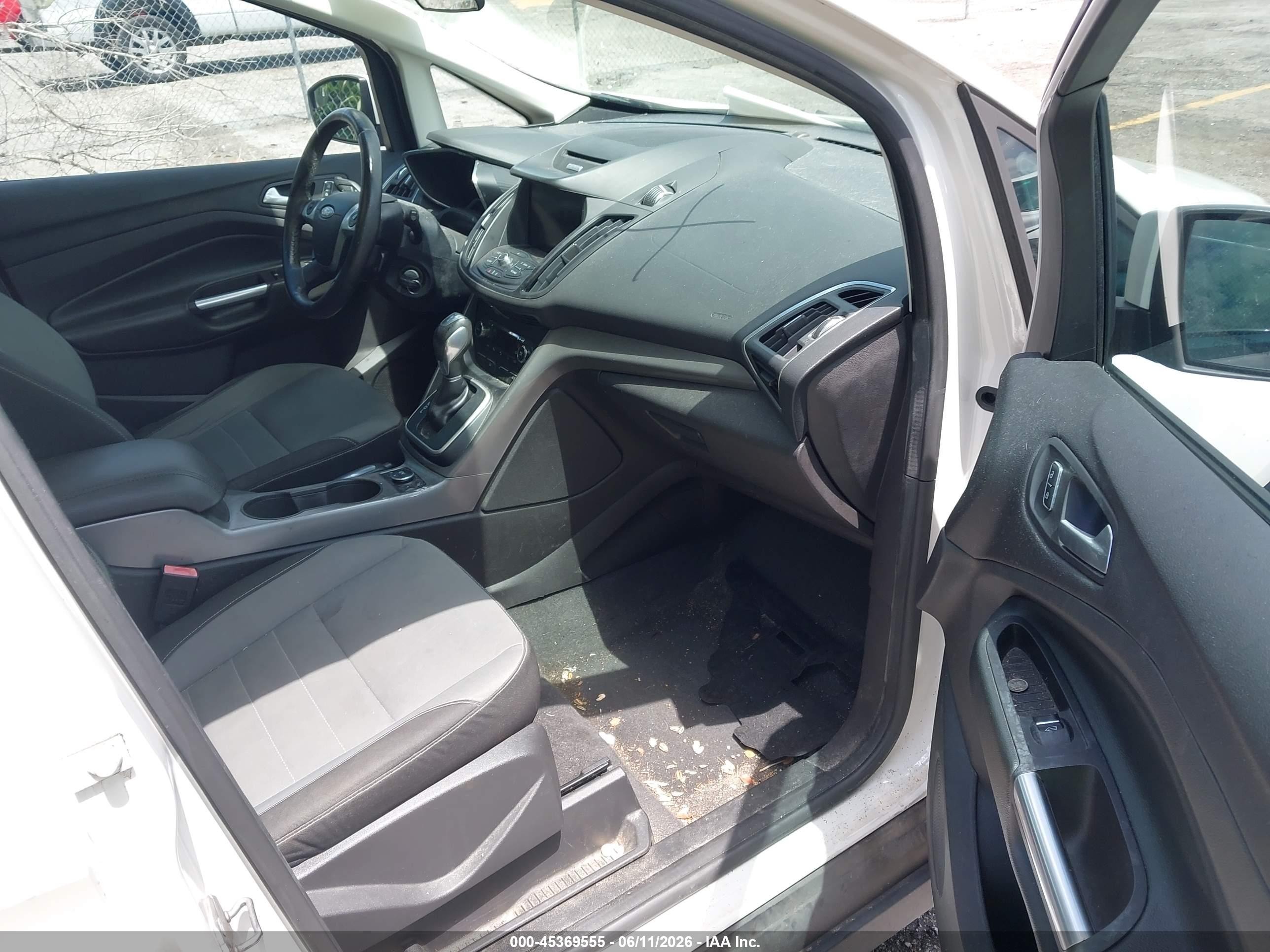 2013 Ford C-max Hybrid Se Белый vin: 1FADP5AU4DL517324