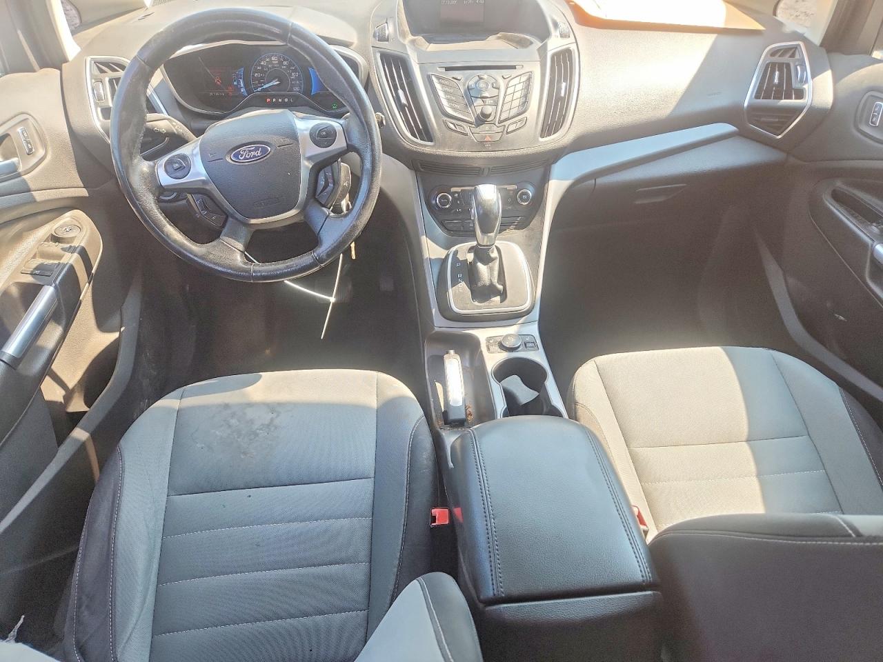 2013 Ford C-max Se Красный vin: 1FADP5AU4DL533720