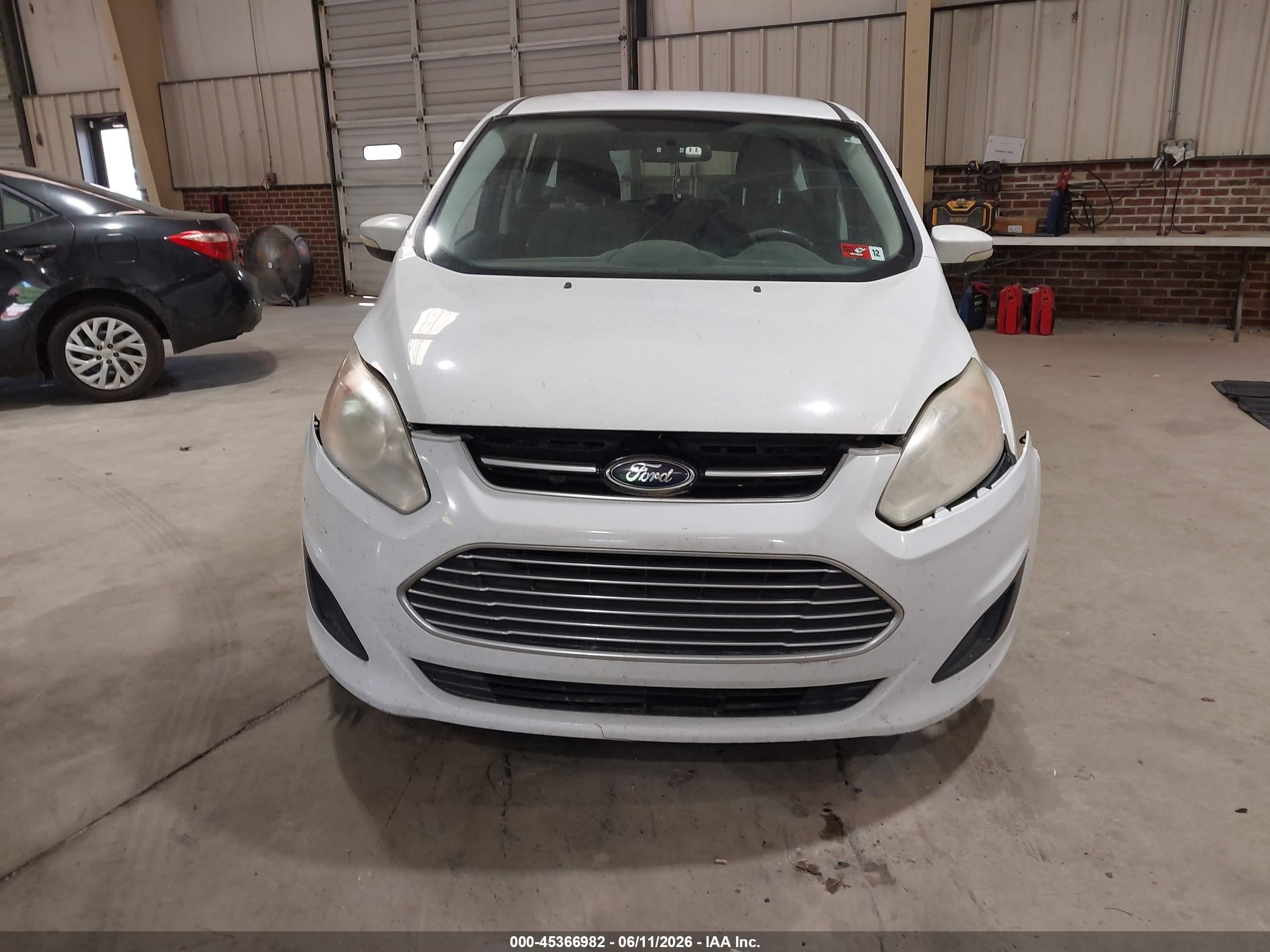 2013 Ford C-max Hybrid Se White vin: 1FADP5AU4DL556575