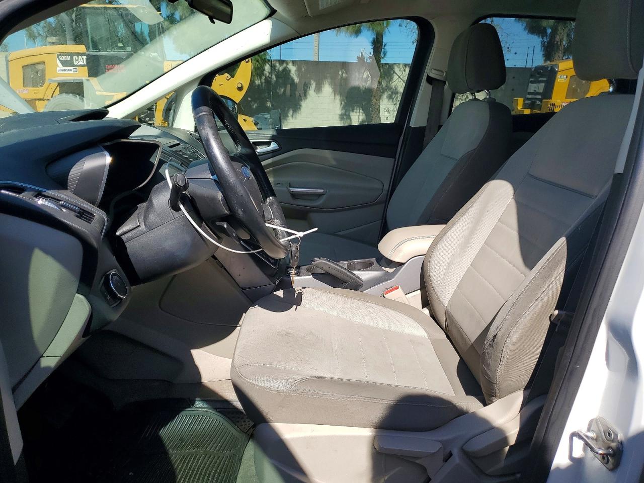 2013 Ford C-max Se White vin: 1FADP5AU4DL556978
