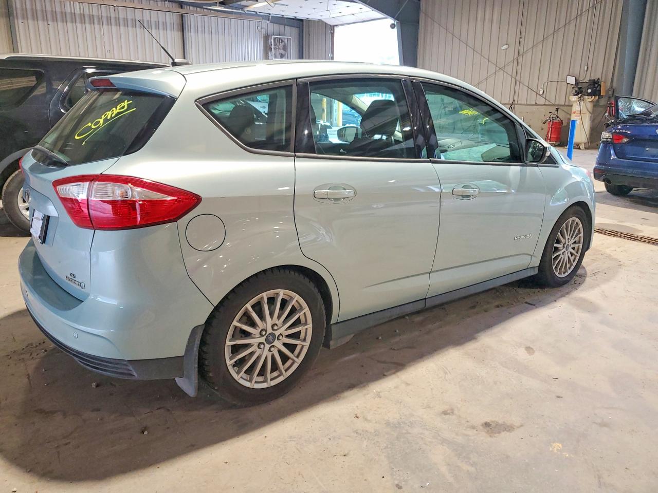 2014 Ford C-max Se Teal vin: 1FADP5AU4EL500427