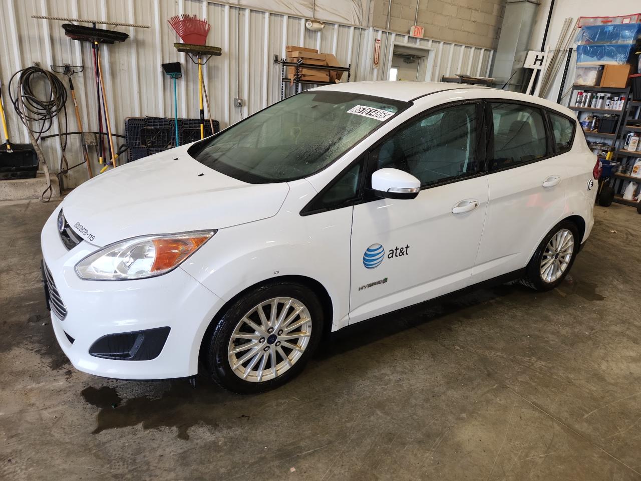 2015 Ford C-max Se White vin: 1FADP5AU4FL101373 Damage: Left Front Fender, Dent(S) W/ Paint Dmg, 2 To 3 Inches