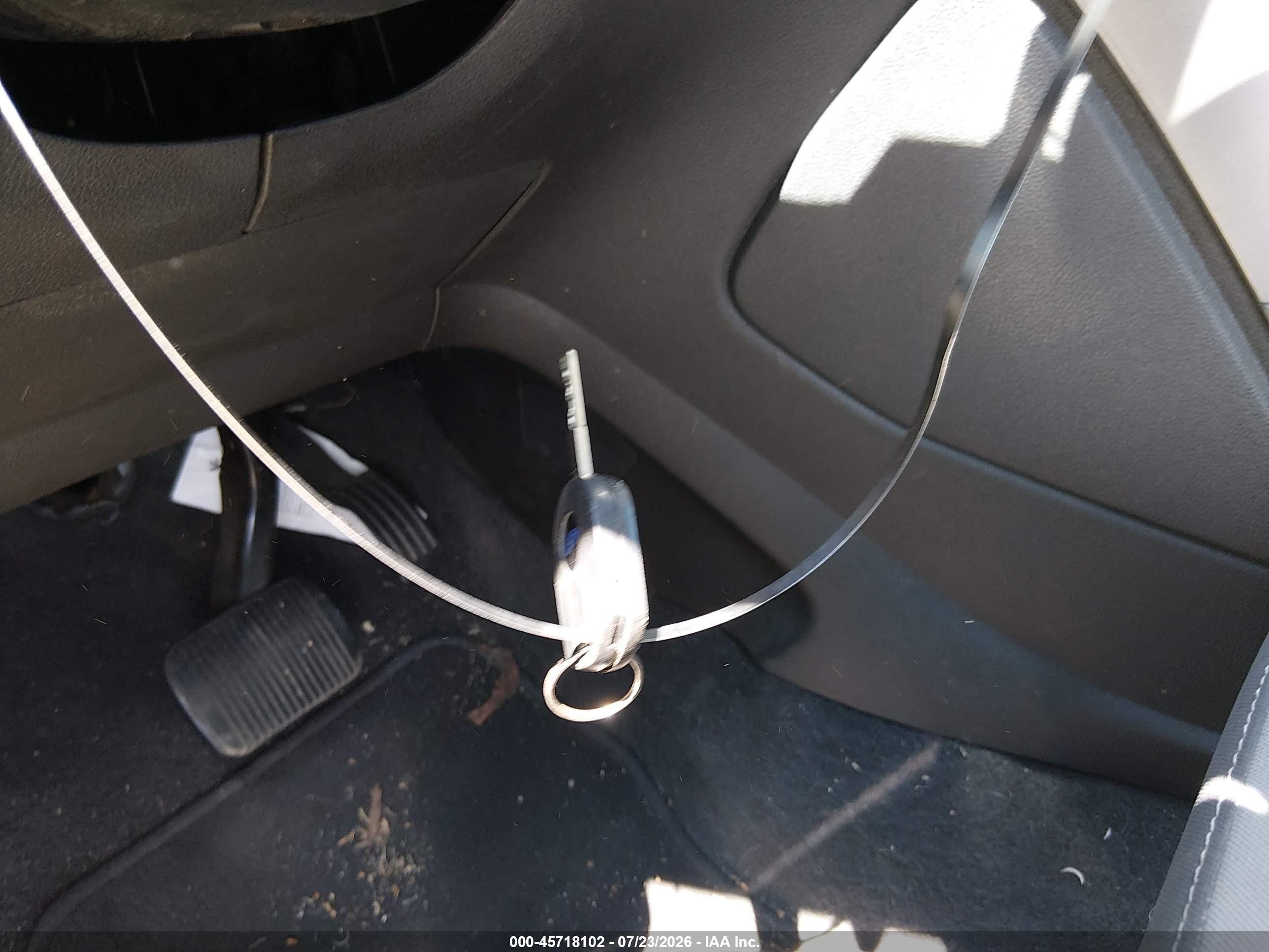 2013 Ford C-max Hybrid Se Silver vin: 1FADP5AU5DL502170