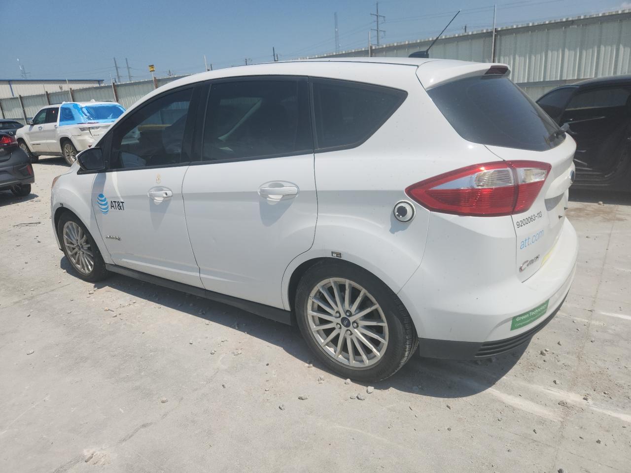 2013 Ford C-max Se White vin: 1FADP5AU5DL524492 Damage: Left Rear Door, Dent(S) W/No Paint Dmg, 1 To 2 Inches