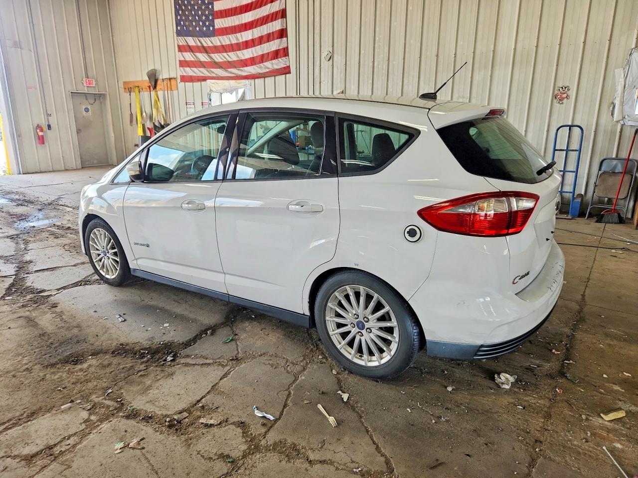 2013 Ford C-max Se Белый vin: 1FADP5AU5DL524511
