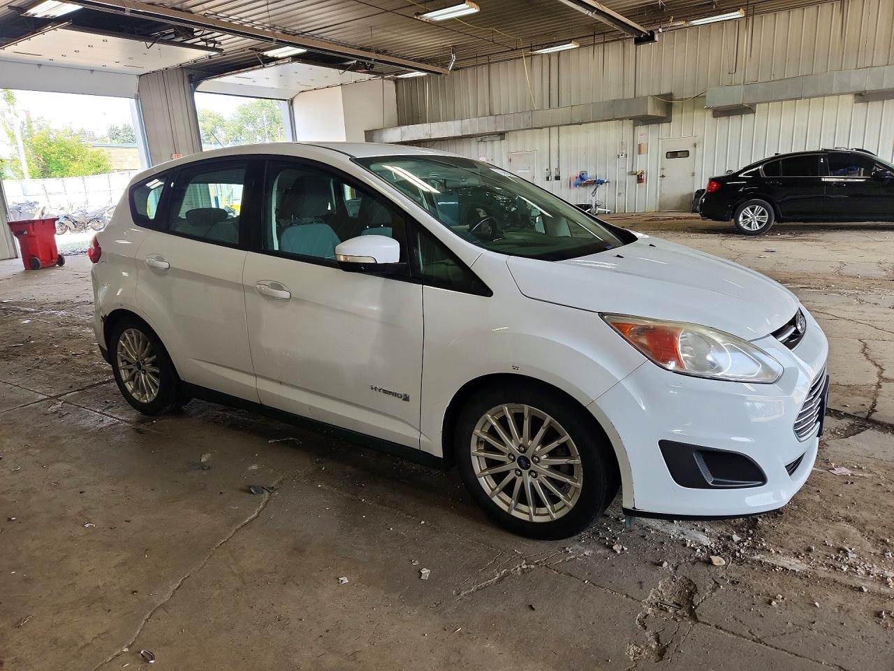 2013 Ford C-max Se Белый vin: 1FADP5AU5DL524511