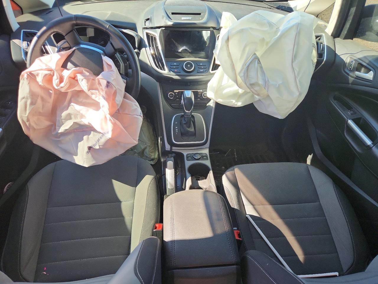 2013 Ford C-max Se Красный vin: 1FADP5AU5DL529031