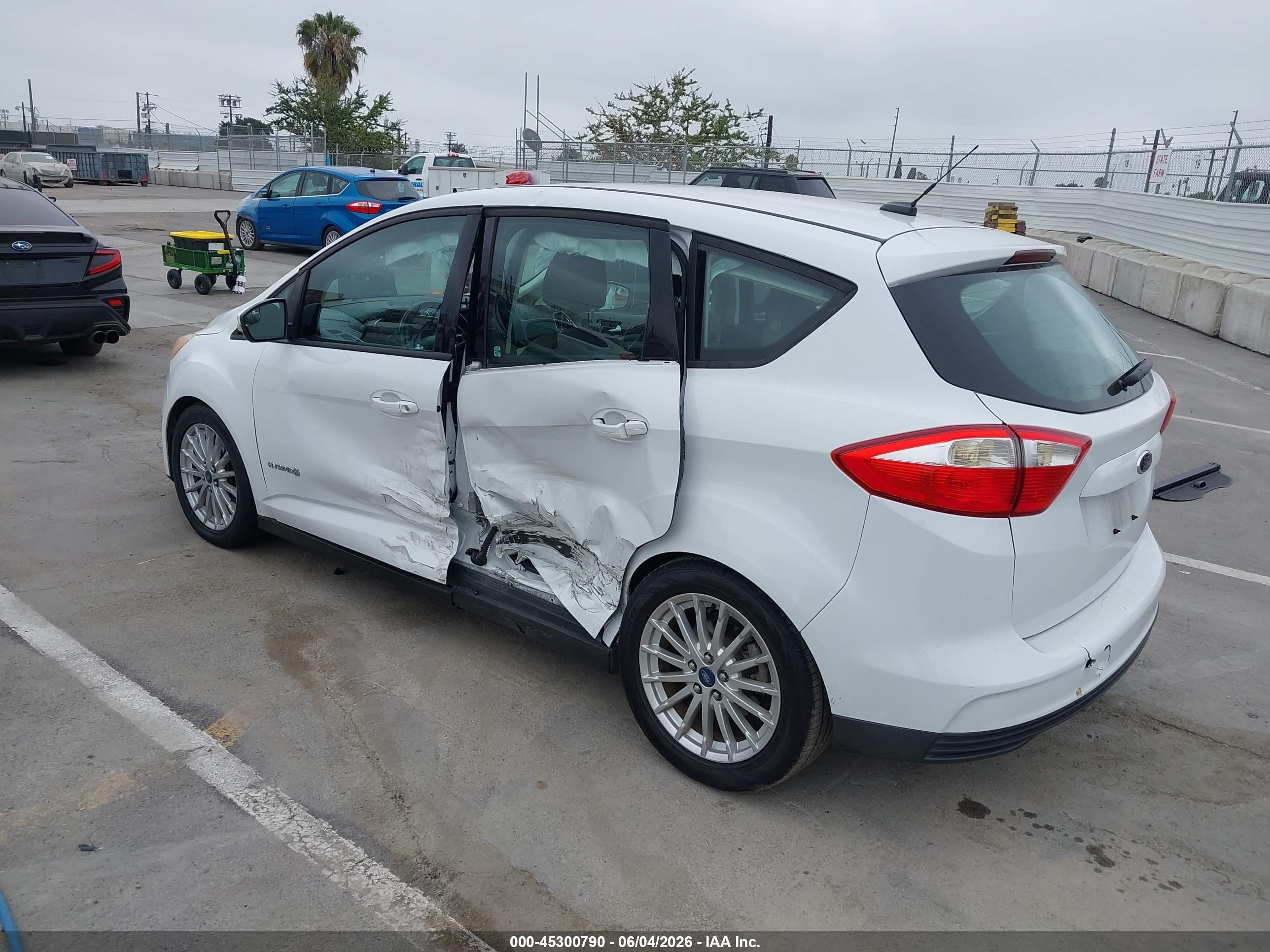 2013 Ford C-max Hybrid Se White vin: 1FADP5AU6DL502792
