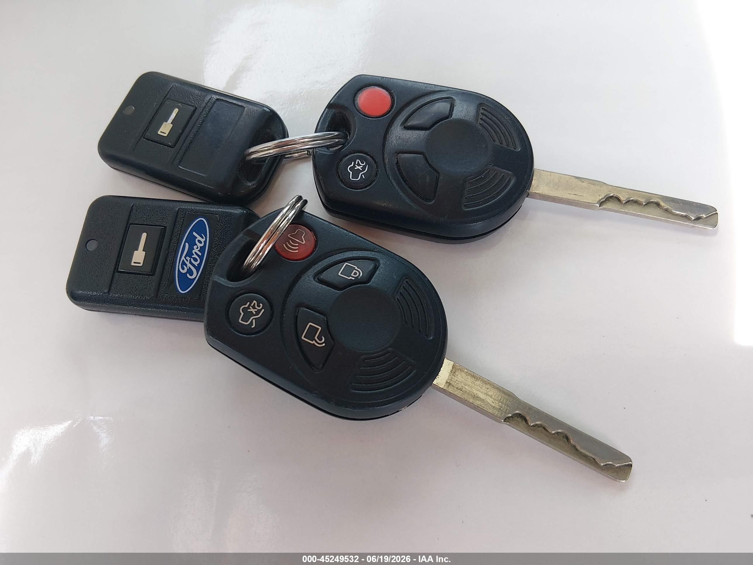 2013 Ford C-max Hybrid Se Красный vin: 1FADP5AU6DL534657