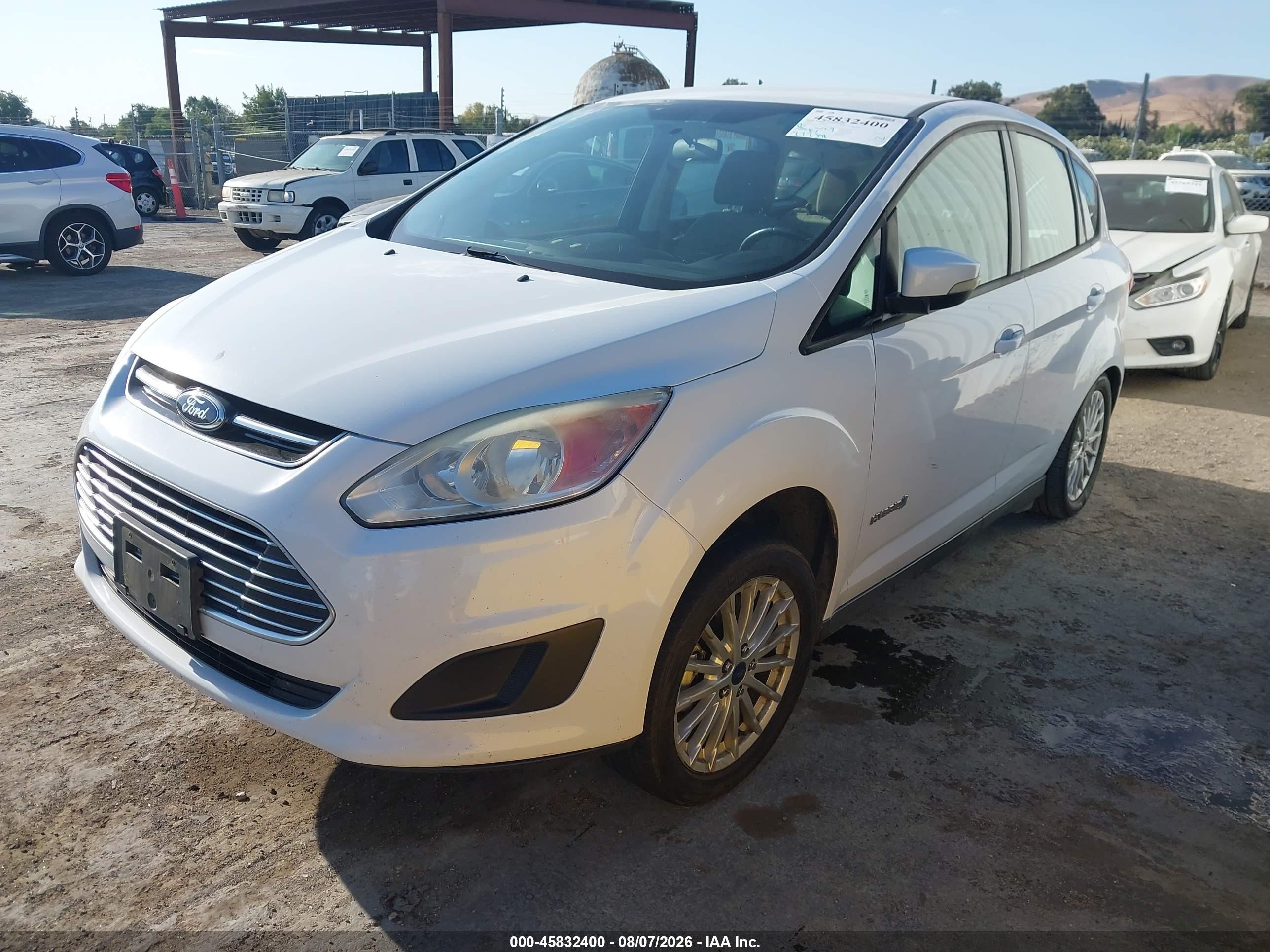 2015 Ford C-max Hybrid Se White vin: 1FADP5AU6FL119017