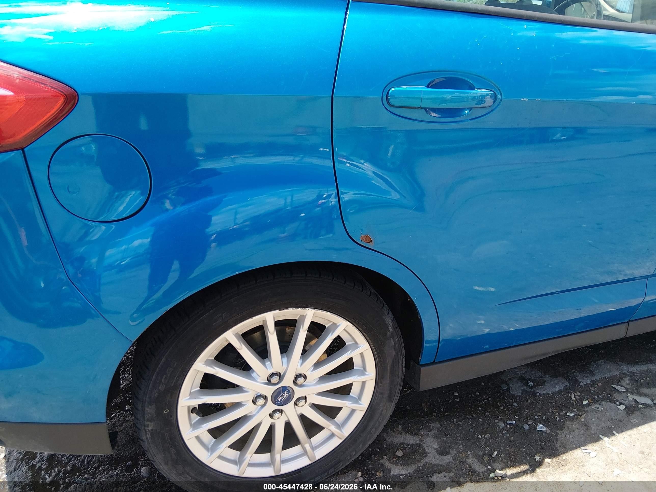 2013 Ford C-max Hybrid Se Blue vin: 1FADP5AU7DL529161