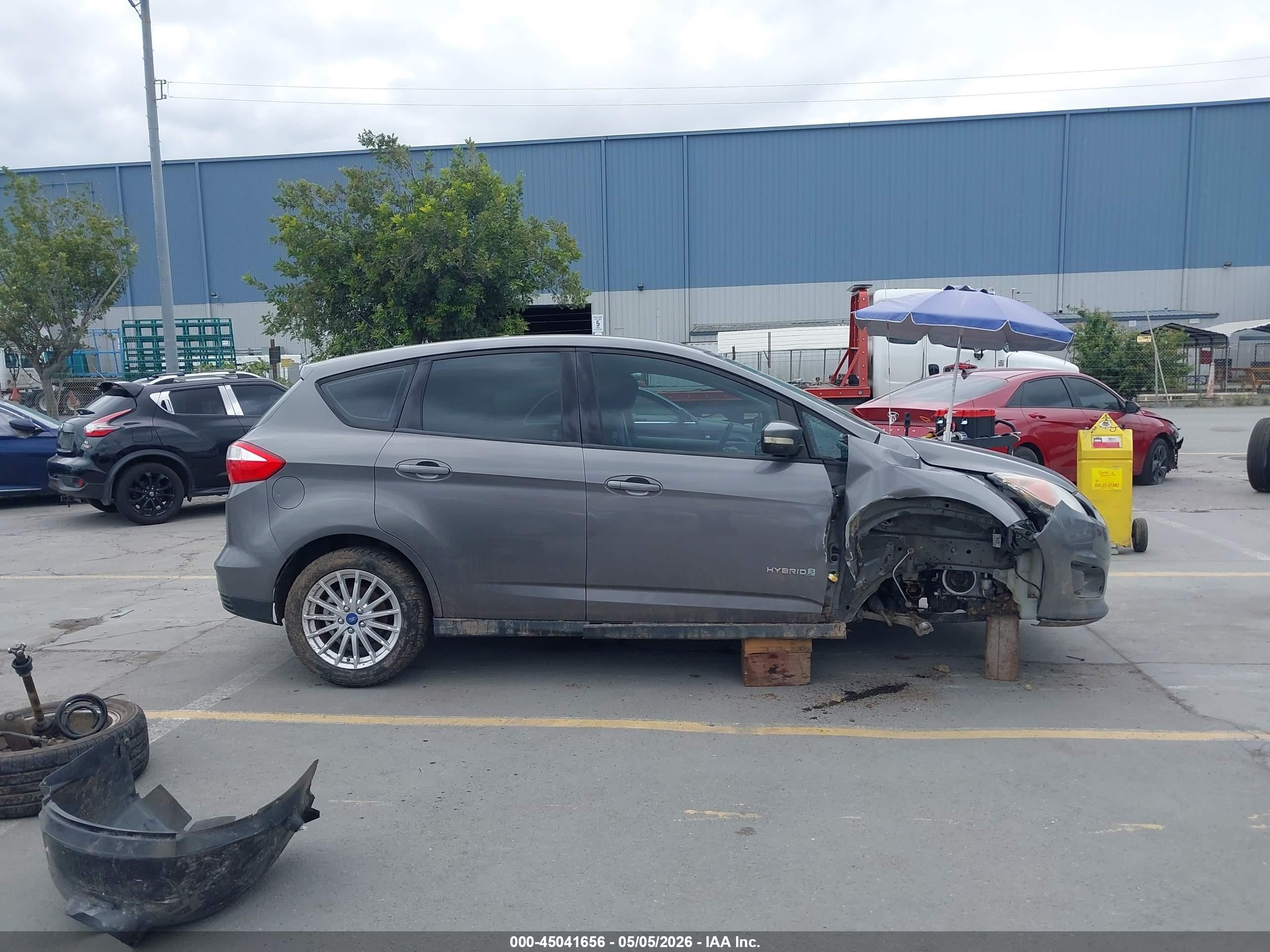 2013 Ford C-max Hybrid Se Gray vin: 1FADP5AU8DL511753