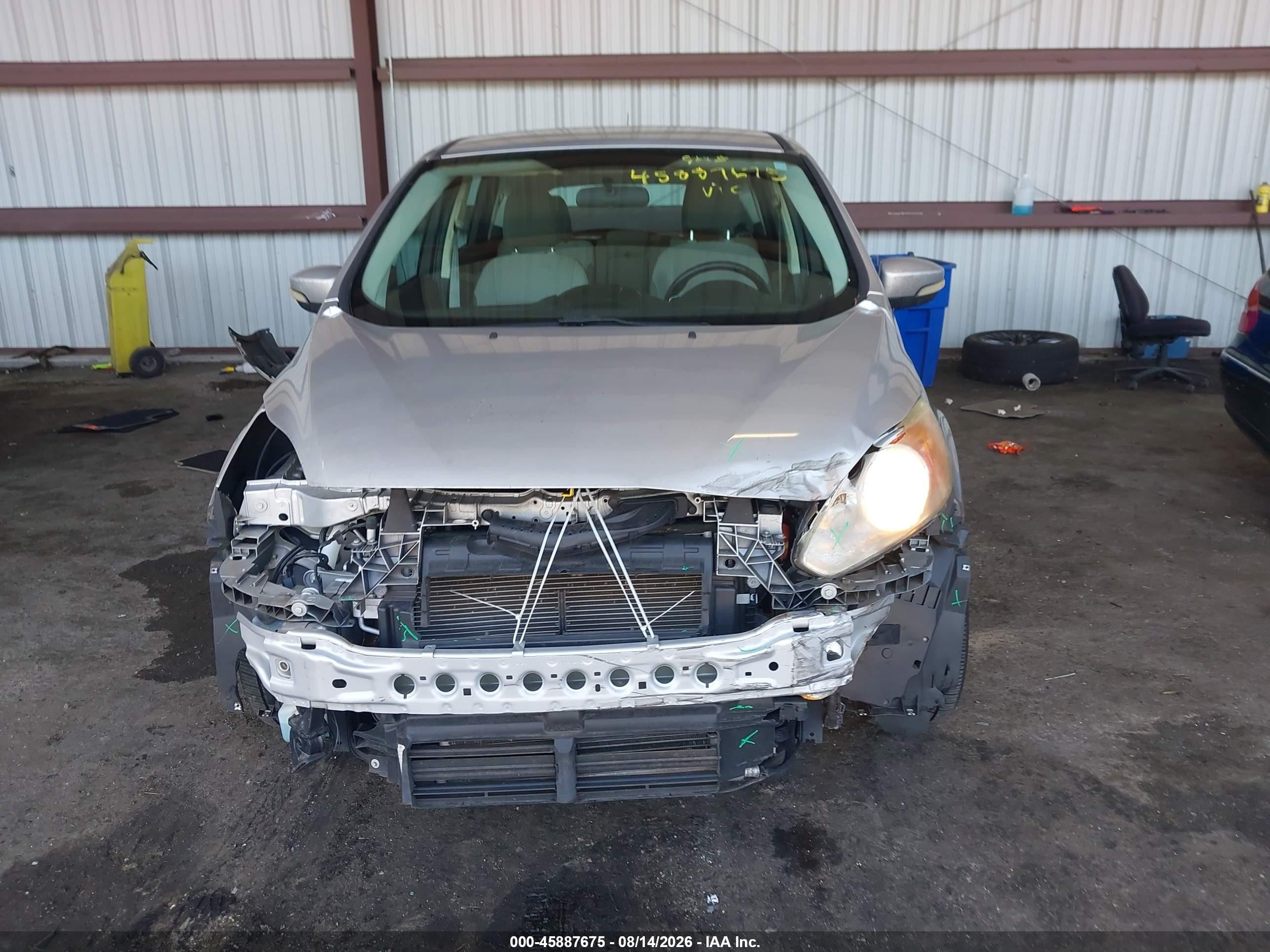 2013 Ford C-max Hybrid Se Серебряный vin: 1FADP5AU8DL545126
