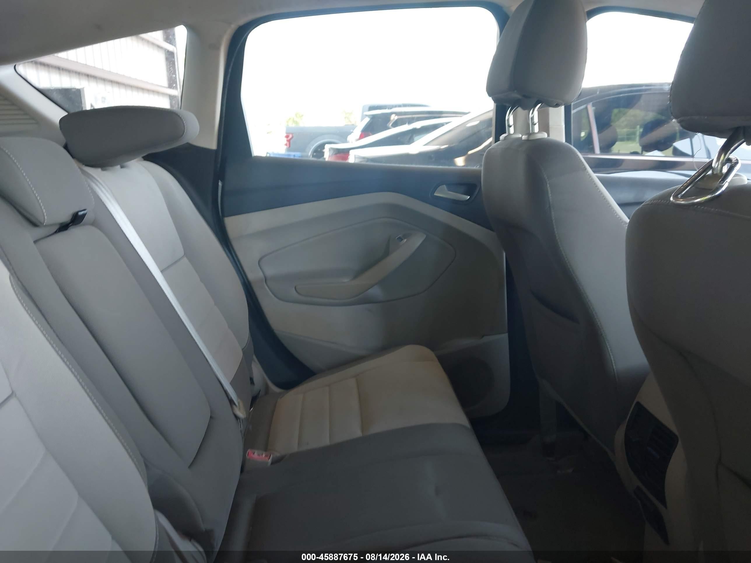 2013 Ford C-max Hybrid Se Серебряный vin: 1FADP5AU8DL545126