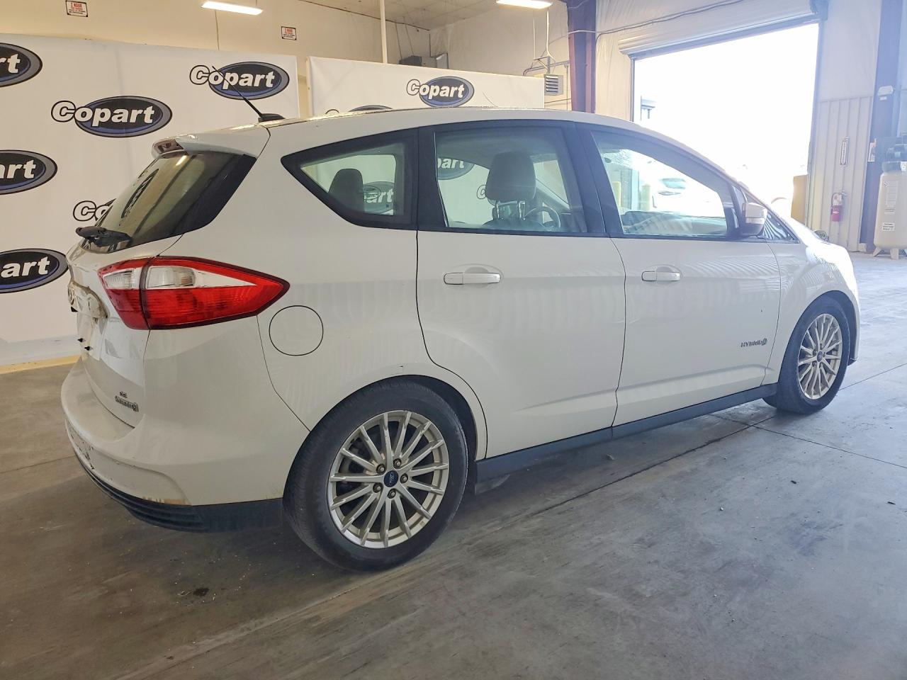2015 Ford C-max Se White vin: 1FADP5AU8FL101361