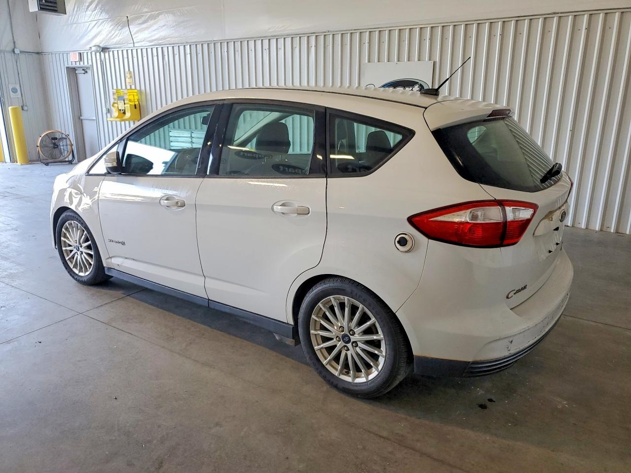 2015 Ford C-max Se White vin: 1FADP5AU8FL101361